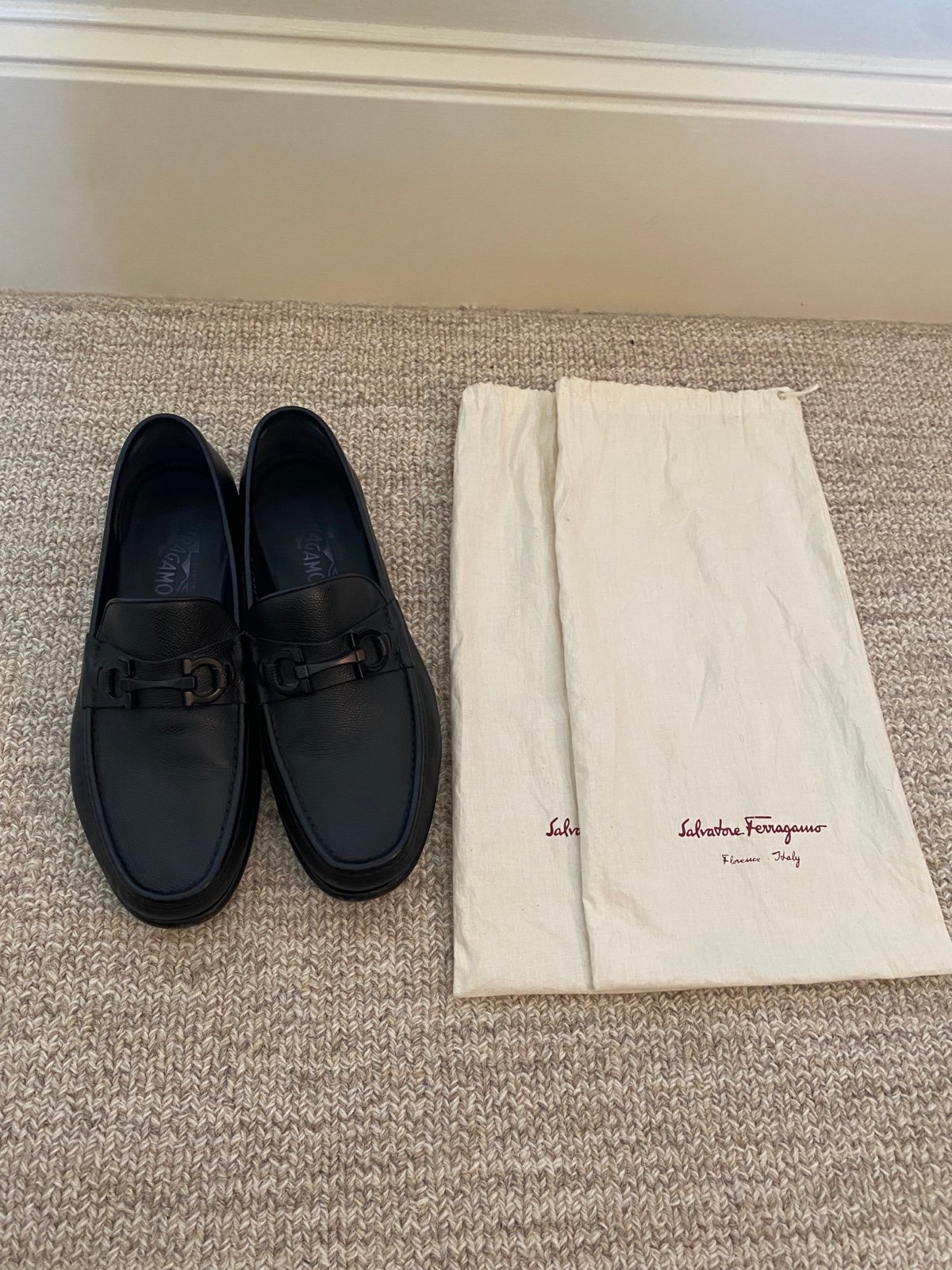 Salvatore Ferragamo Crown Nero Pebble Calf 9-1/2 E 0688525
