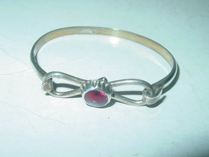 Sterling Red Stone Top latch Bracelet