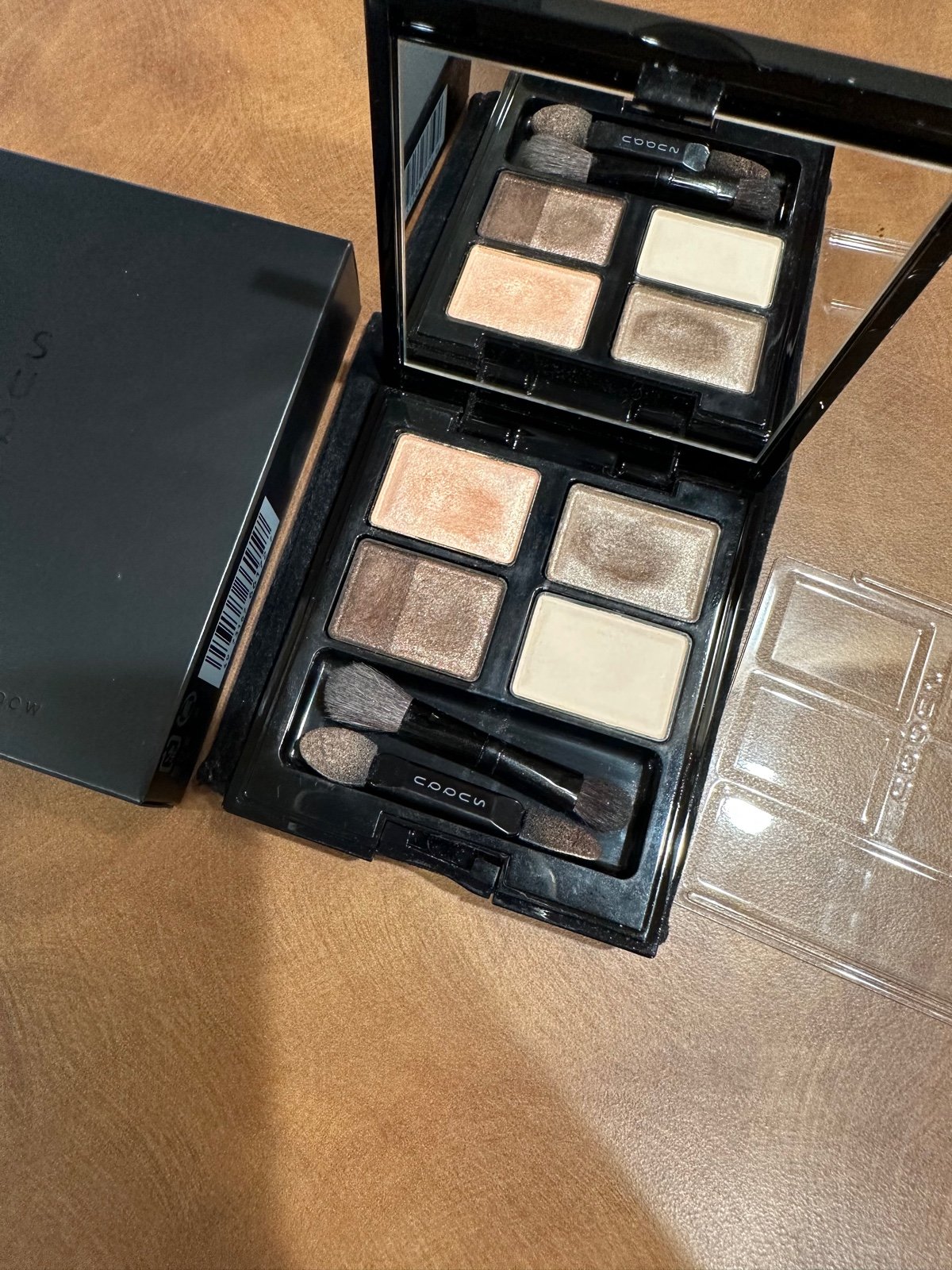 Suqqu Eyeshadow Palette in 10 Kozuecha 稍茶 super rare!