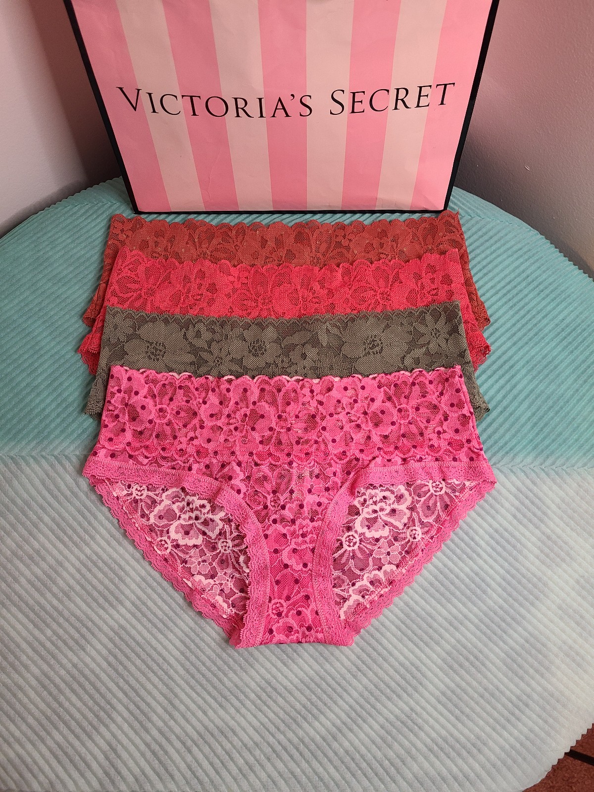NWT Victoria's Secret Lace Hiphugger Panties Size XS