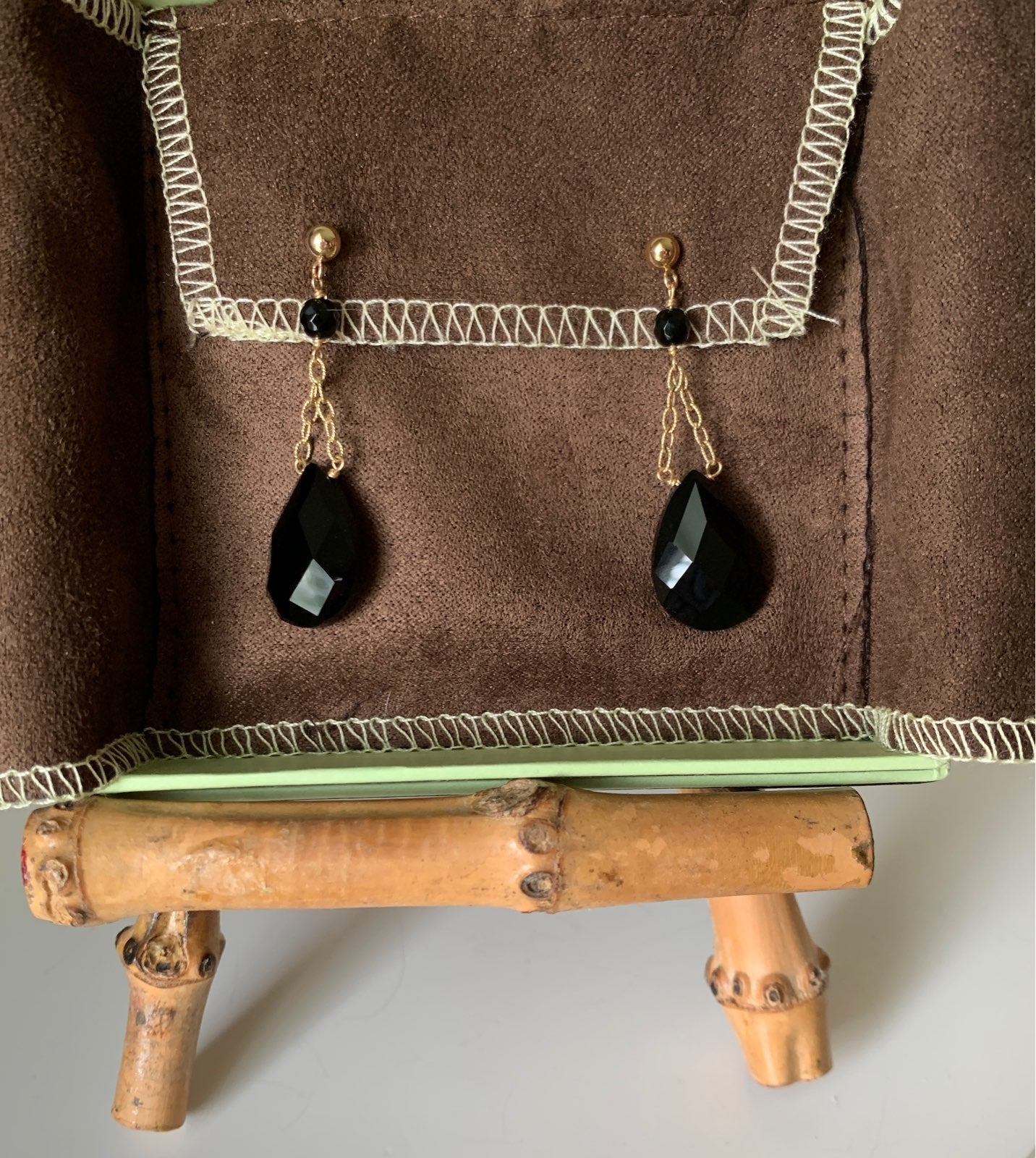 14kt Yellow Gold Genuine Pear Shaped Faceted Onyx Earrings