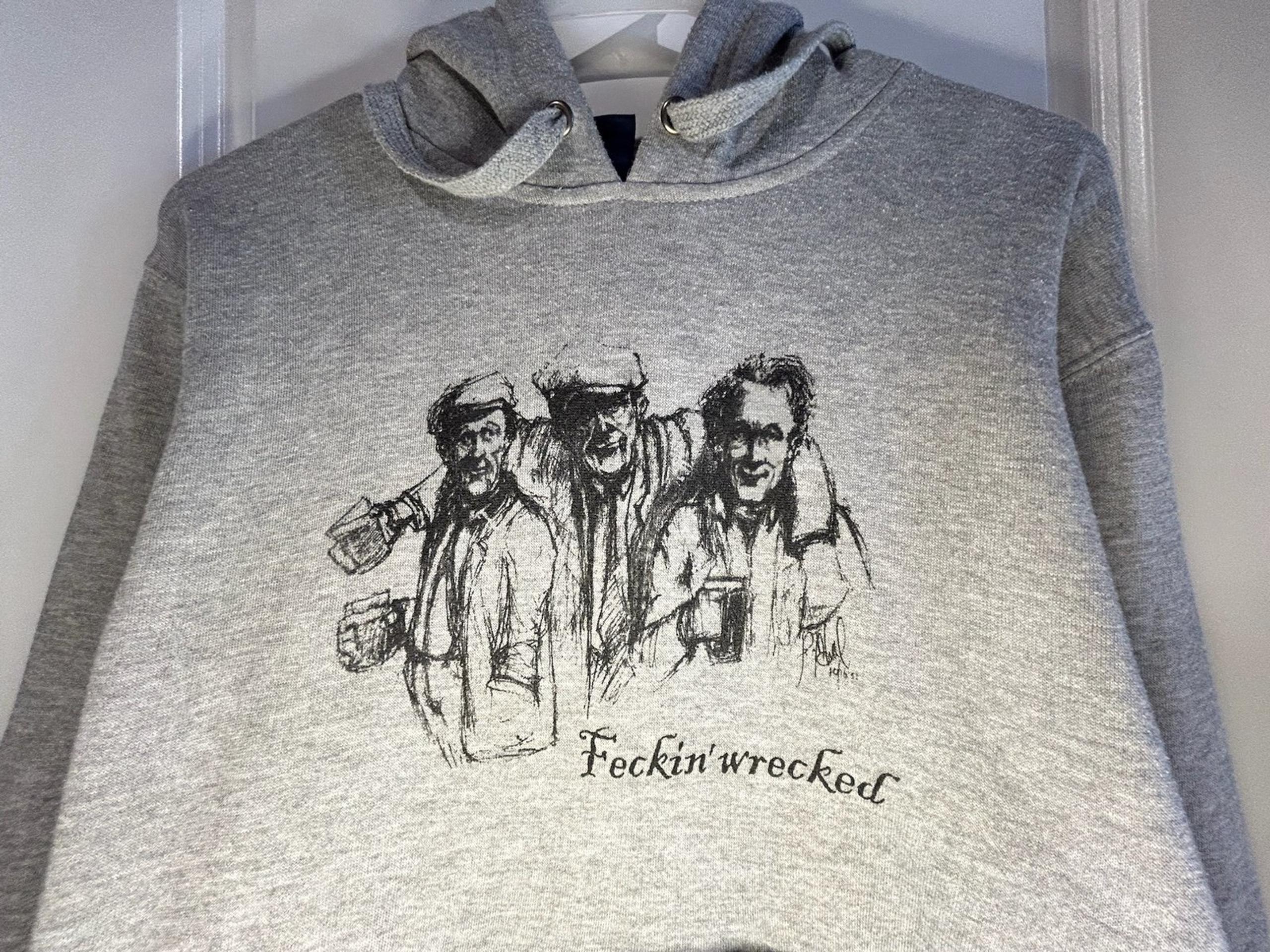 Vintage Y2k Irish Drunks Feckin' Wrecked Bottle Opener Tailgate Hoodie Sz Small