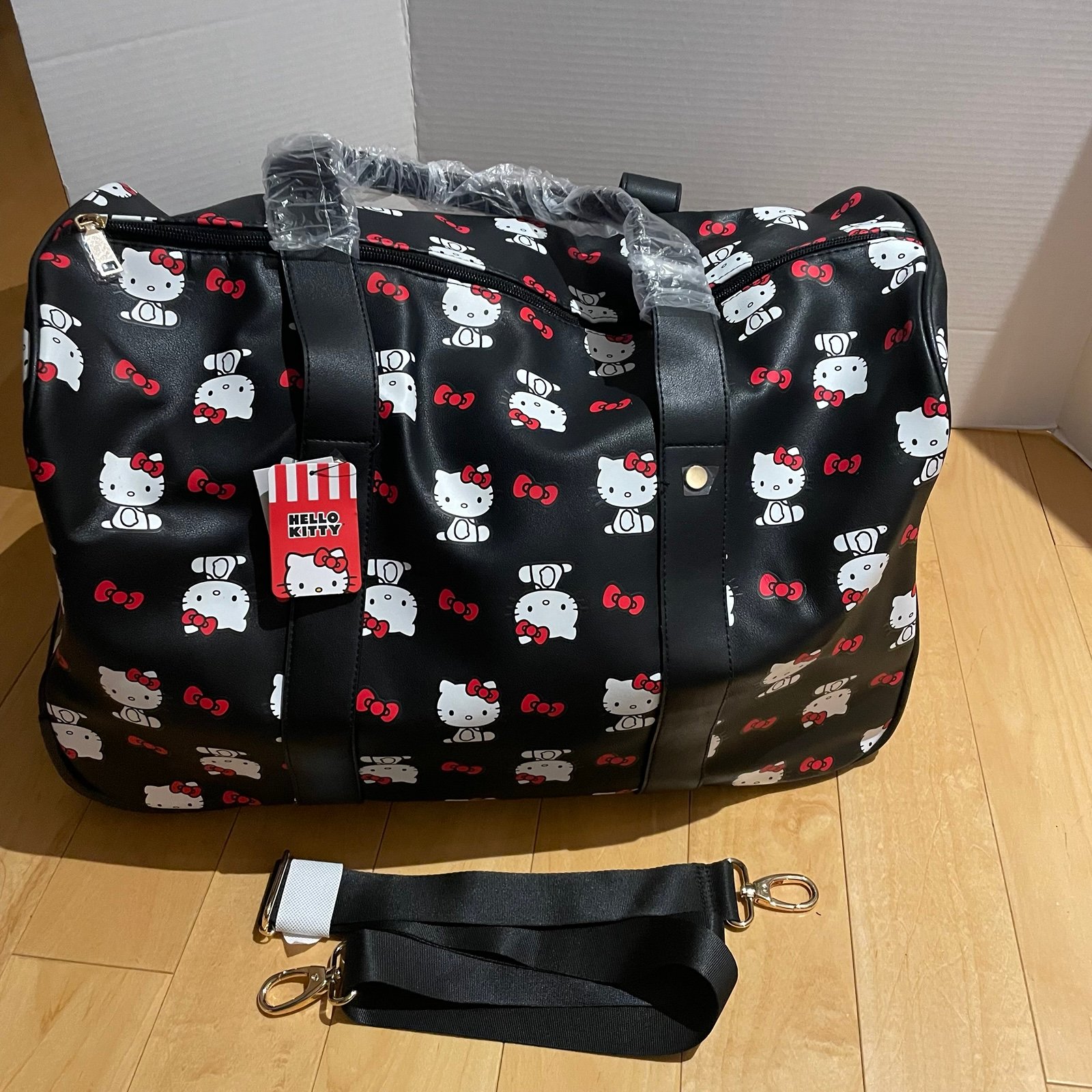 hello kitty roller bag