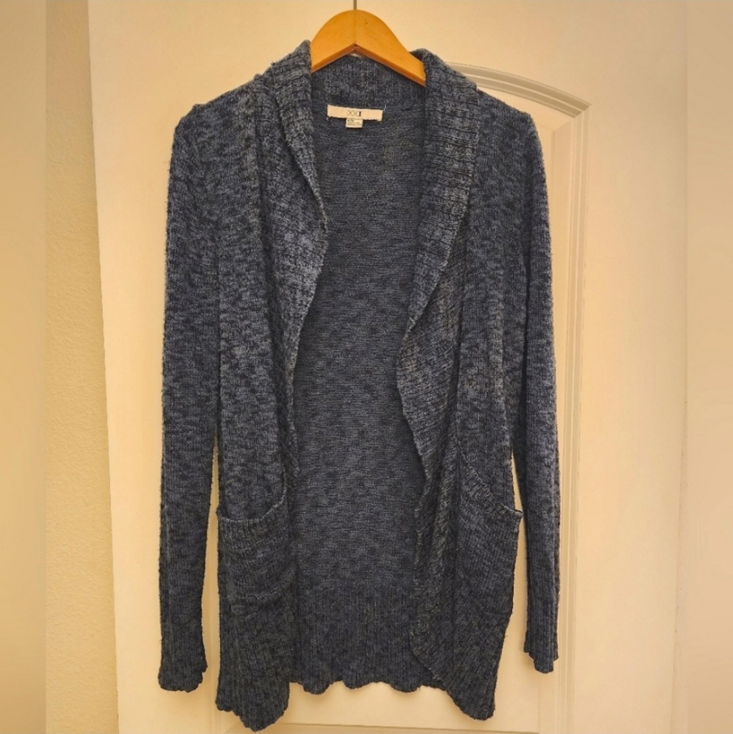 Slouchy cardigan with pockets