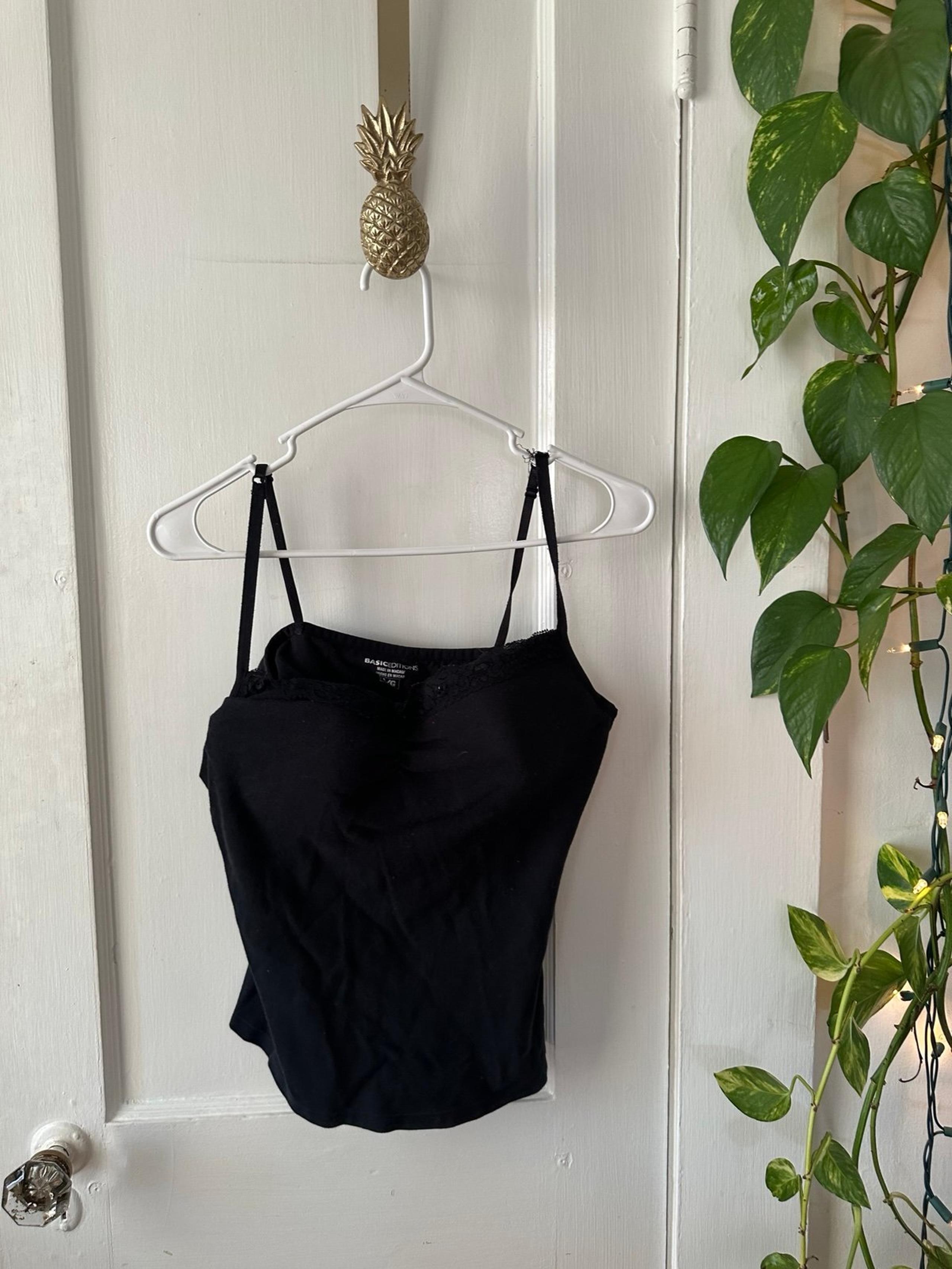 Basic Editions women’s size large black lace tank top
