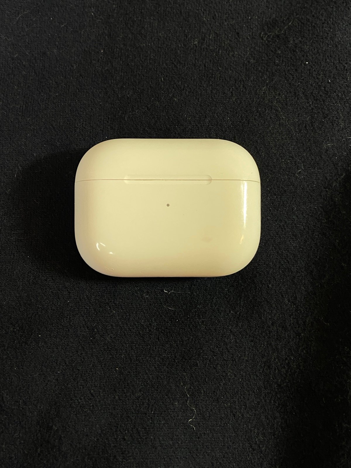 Apple AirPods Pro with Wireless Charging Case White first GEN very good