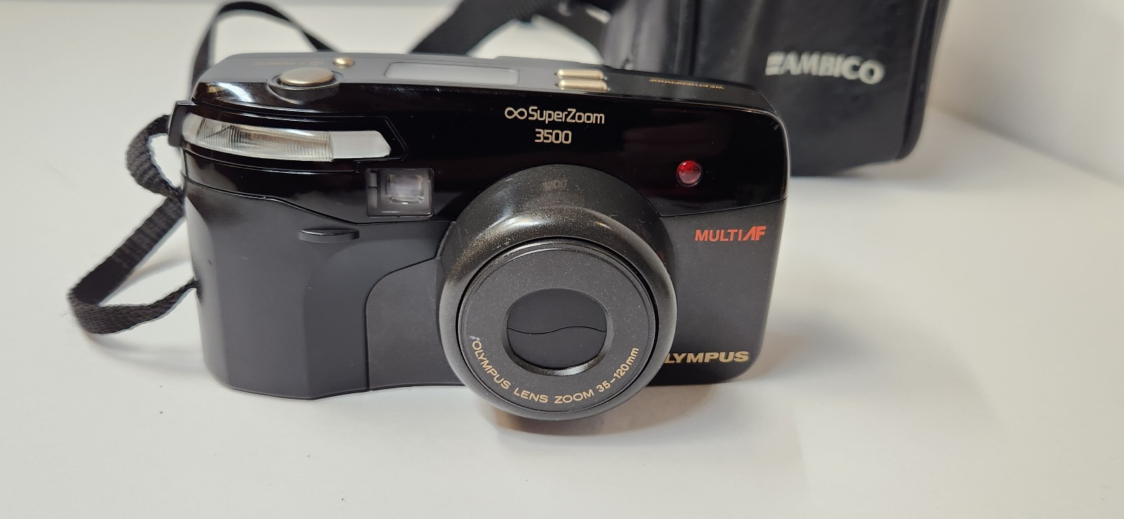 Olympus Infinity Super Zoom 3500 DLX 35mm Camera