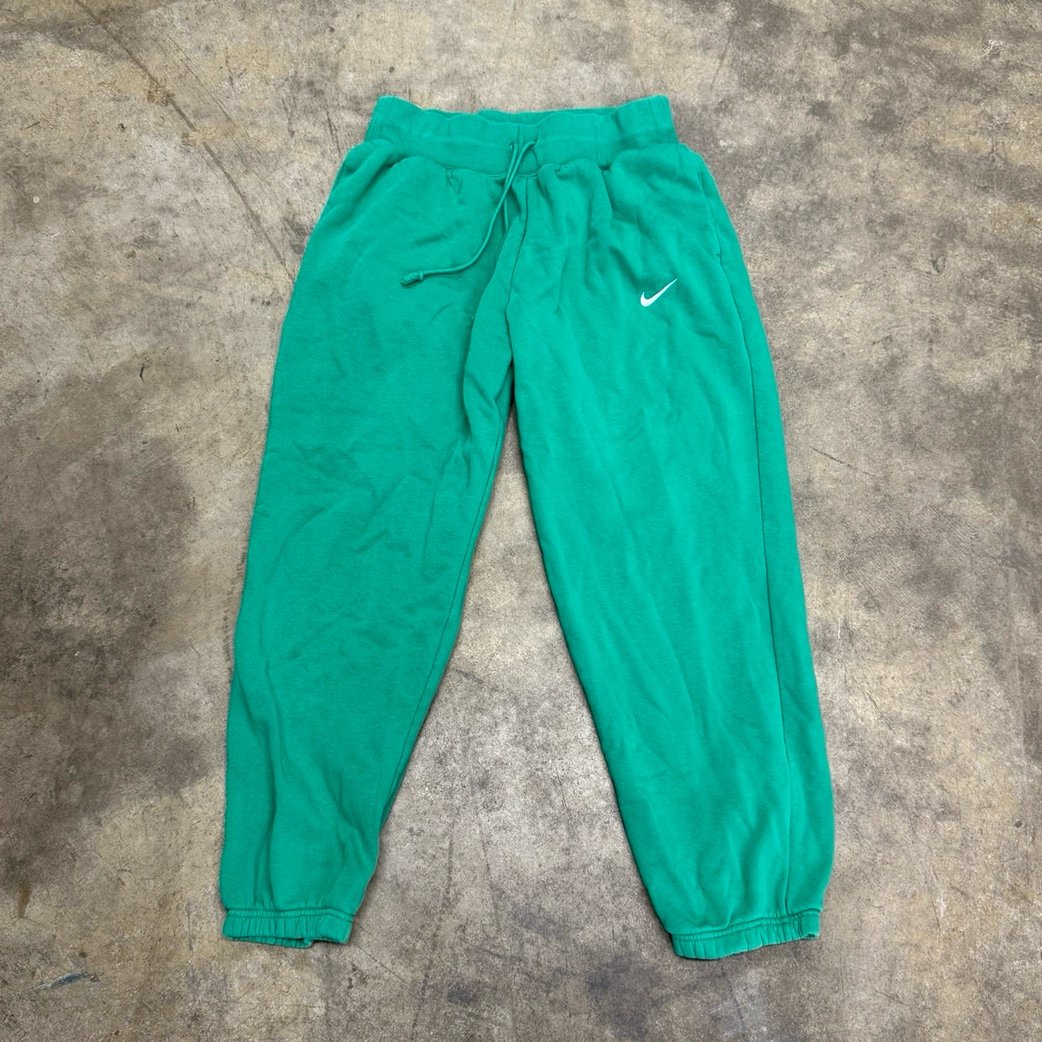 Vintage Y2K Nike green sweatpants joggers