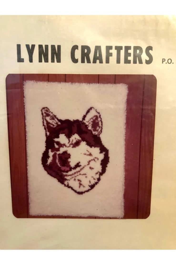 VINTAGE Latch Hook Rug Kit SLED DOG NATIVE AMERICAN Wolf Decor NOS MADE USA #37