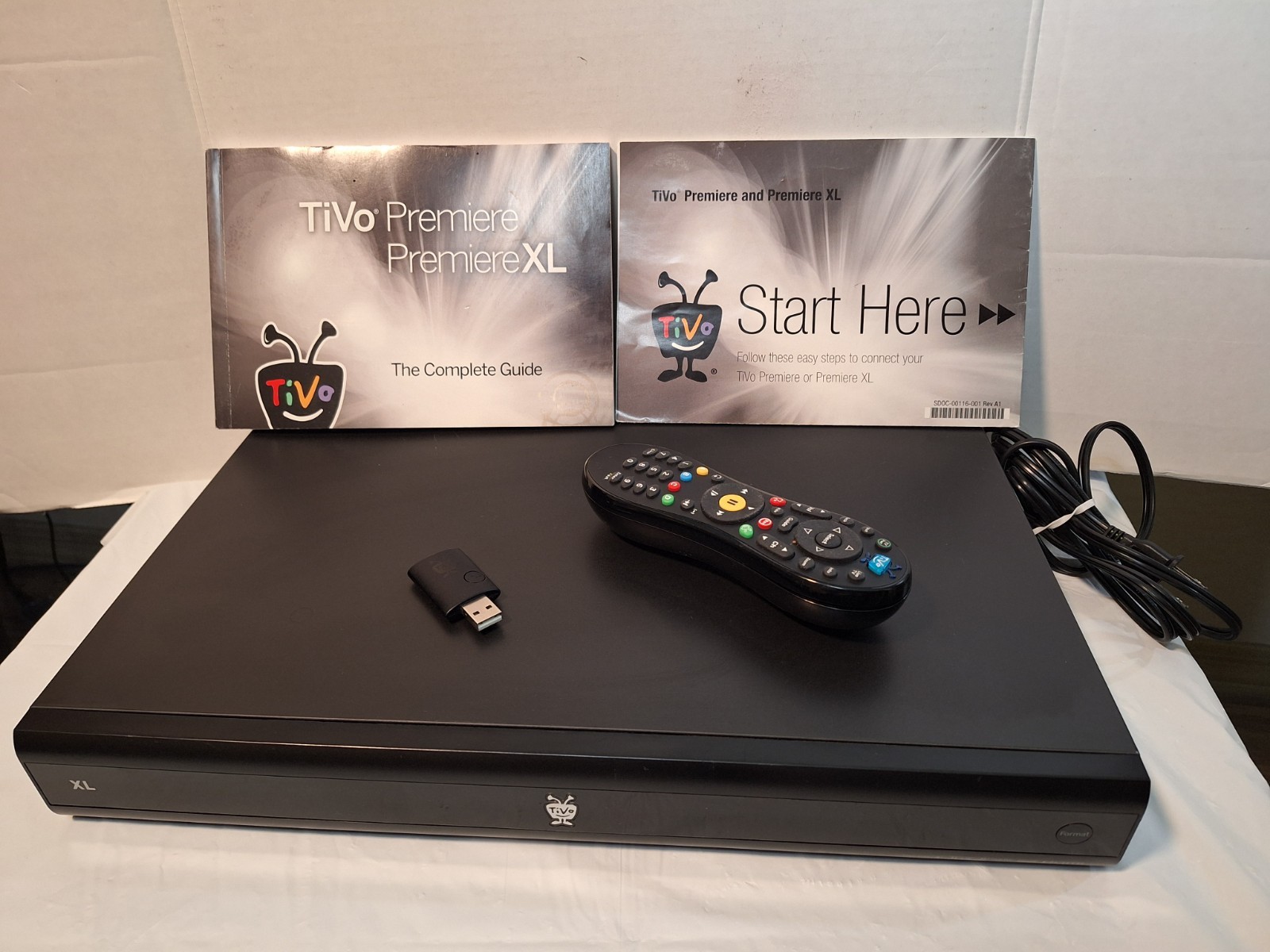 TiVo Premier Series 4 XL HDTV DVR TCD748000 W/ Remote