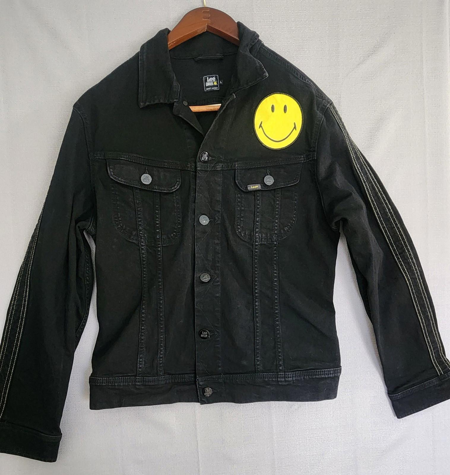 Lee VF Limited collaboration, RARE Demin Jacket, Size Large with smiley patch.