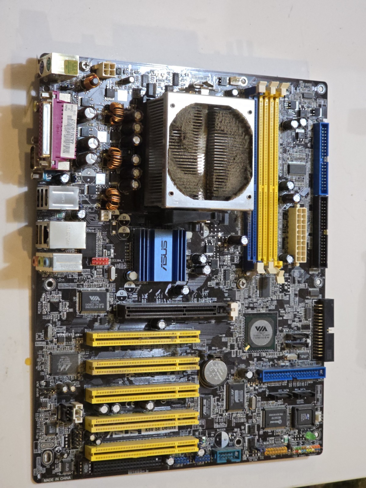 ASUS K8V SE Deluxe Motherboard + AMD Athlon 64 3200+ CPU Mobo Combo