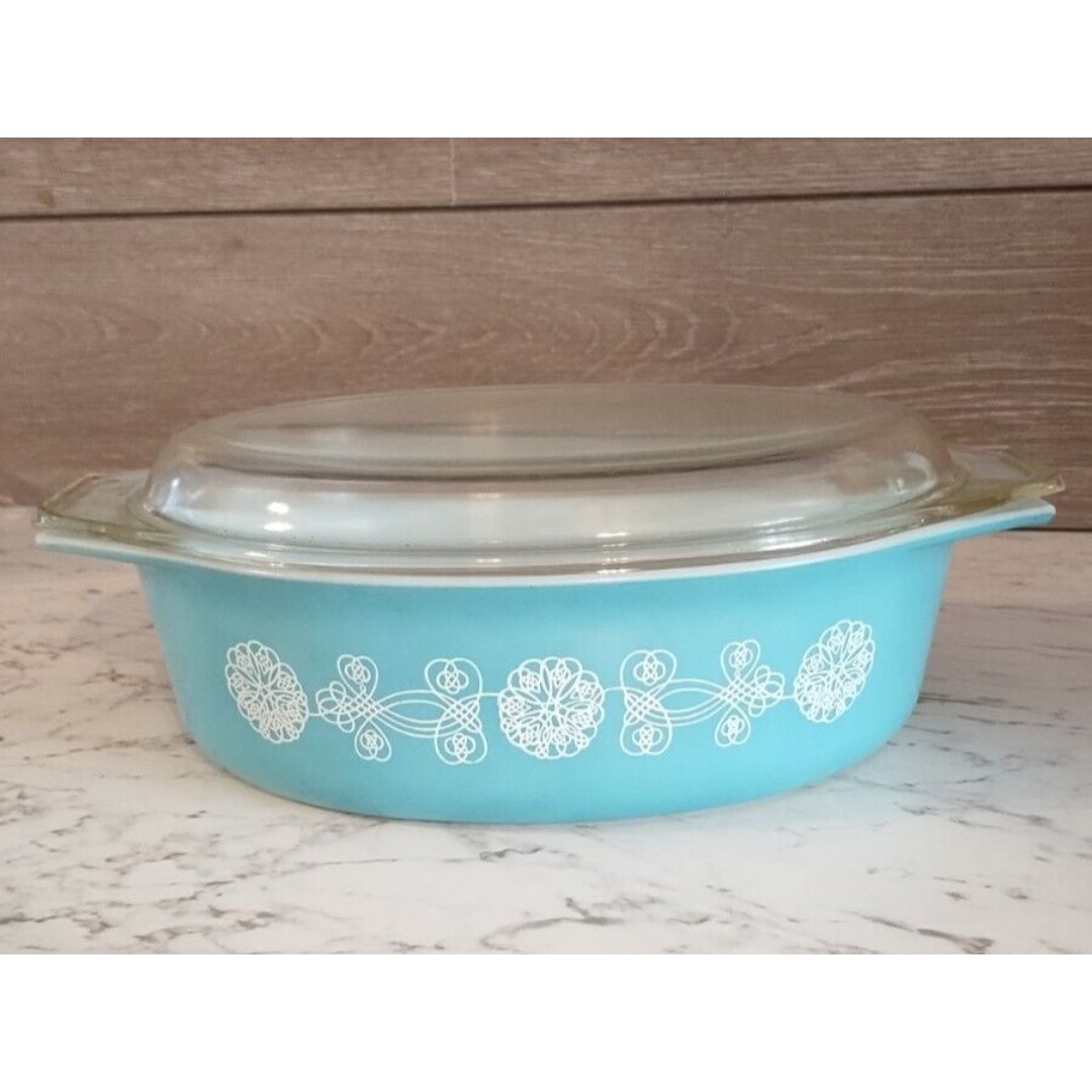 Vntg 1957 Pyrex Promo Turquoise Lace Medallion 045 Dish w/ Lid, 2.5 Qt Casserole