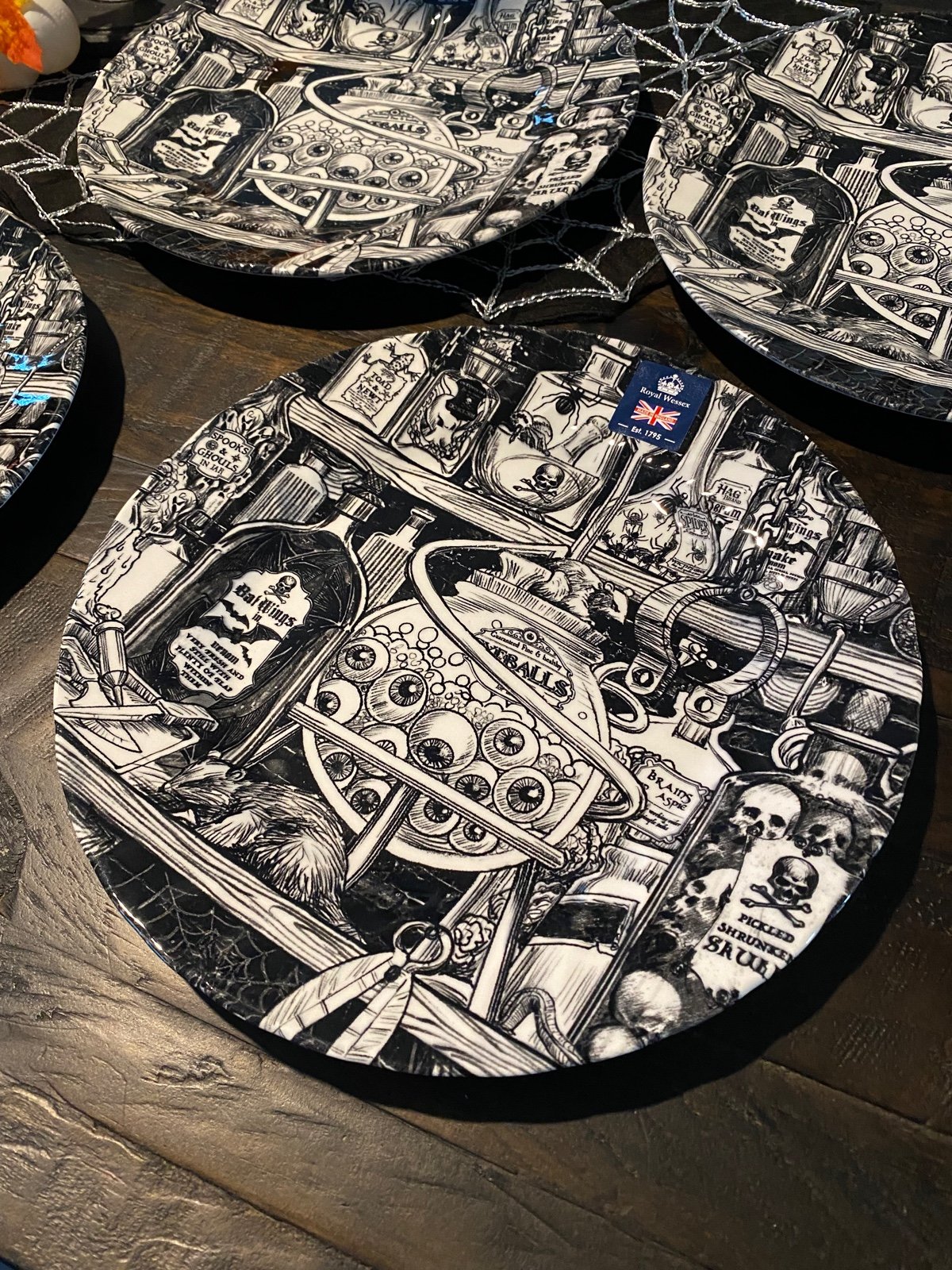 Royal Wessex Halloweeen Potions/Eyeballs Dinner Plate Set of 4