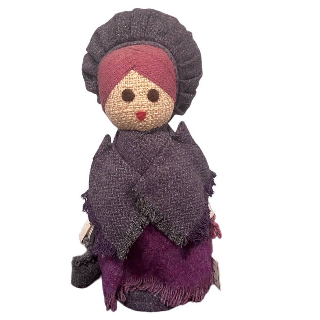 Irish Villager Doll Handmade in Ireland Linda Carroll 11.5