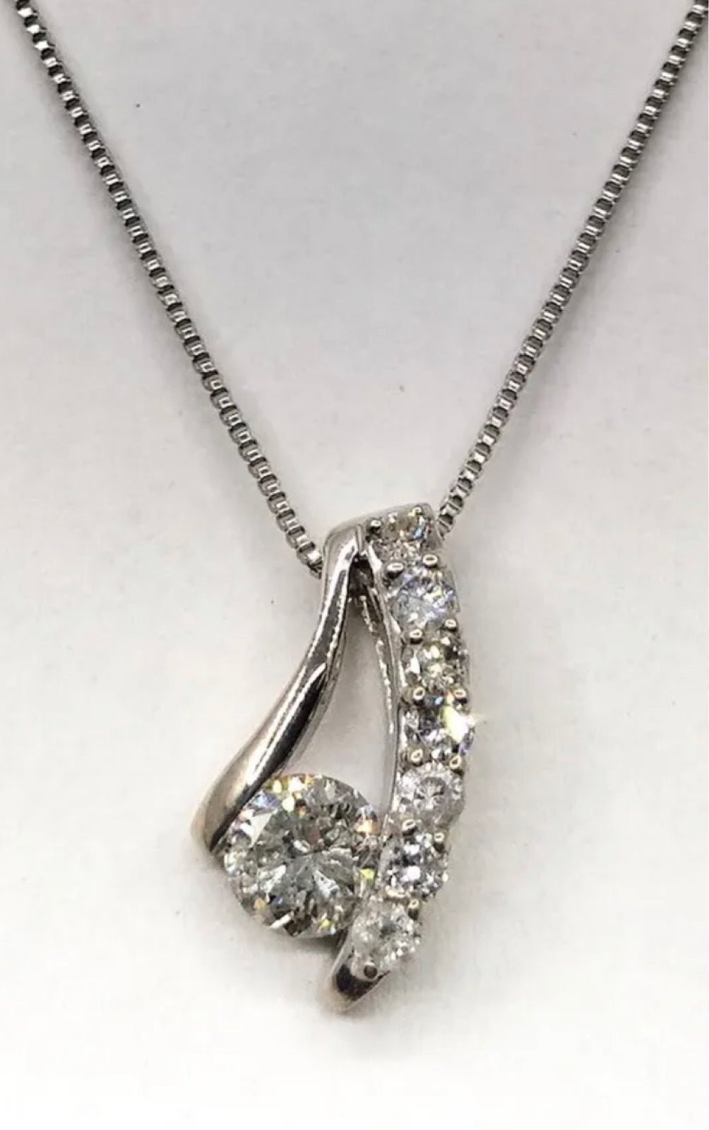 18K White Gold .30CT Diamond Pendant Necklace