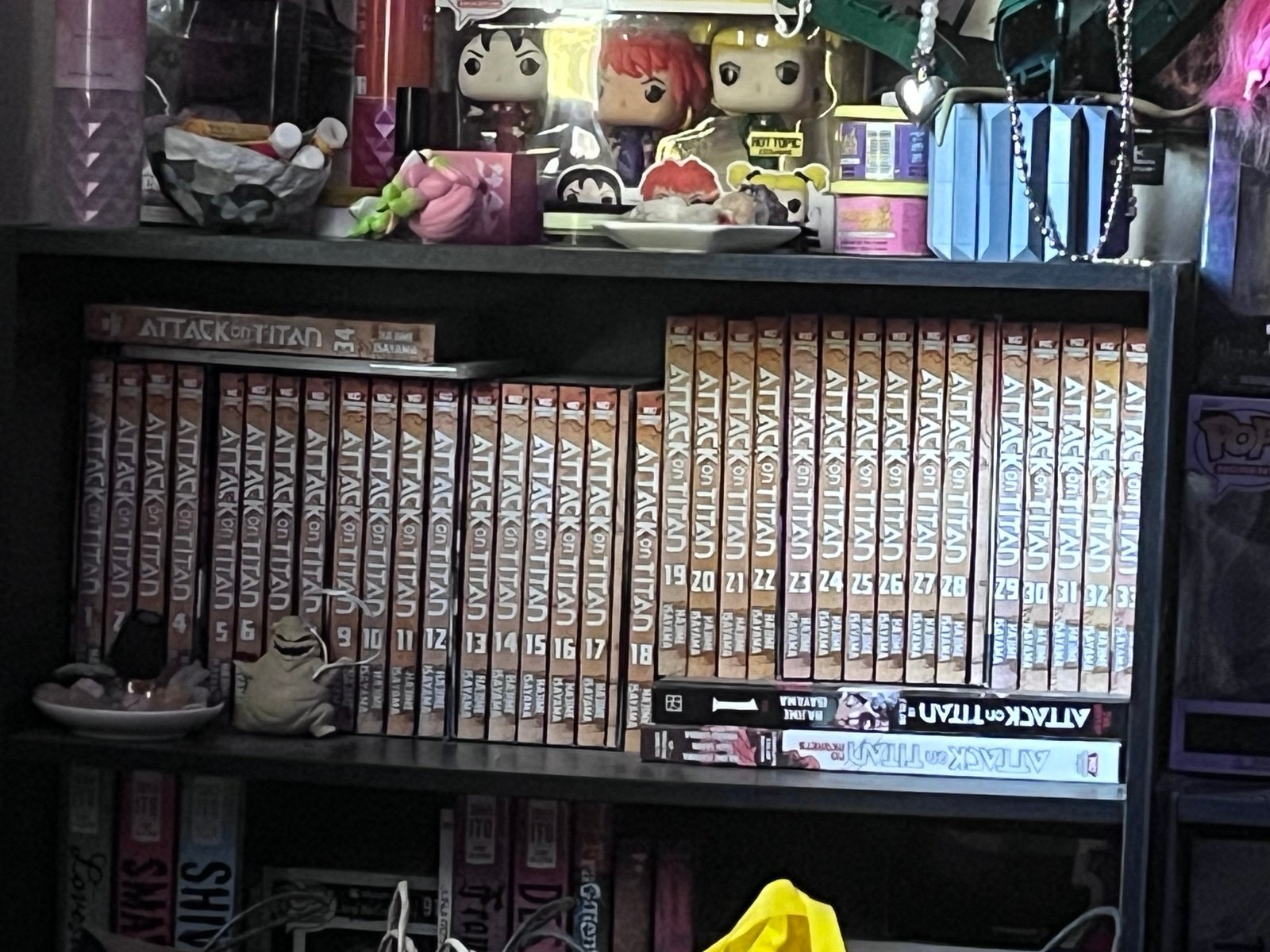 Attack on Titan full manga