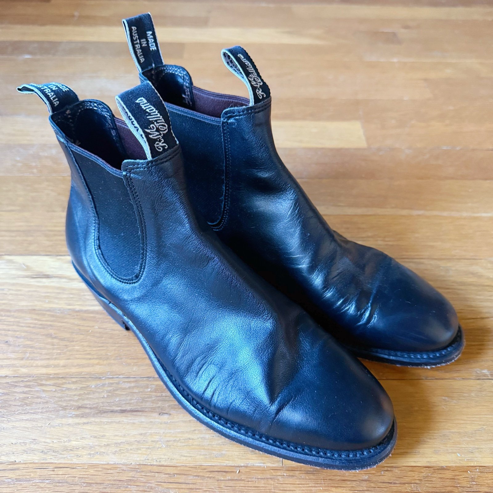 RM Williams Leather Chelsea Boots
