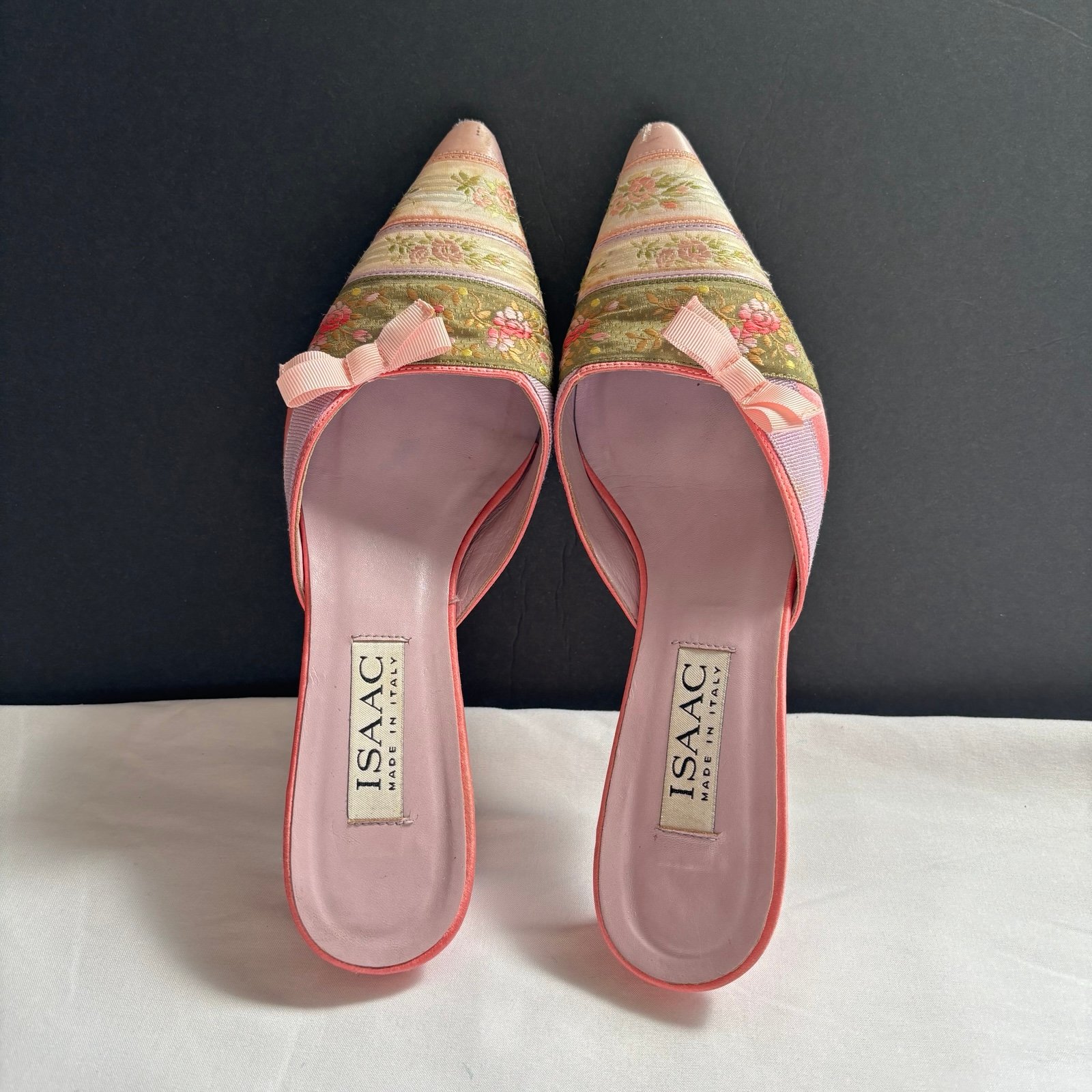 Isaac Mizrahi Pink Floral Women's Pointed Toe Mules Shoes Size 6.