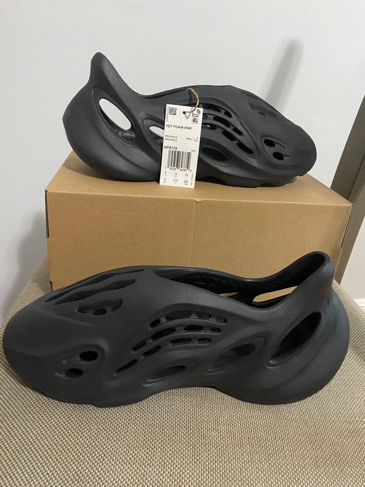 Yeezy foam runner onyx