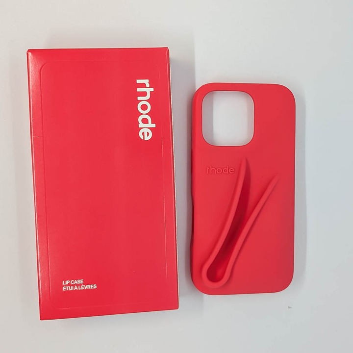 Rodeo – RHODE - summer lip case — iphone 15 pro / guava spritz