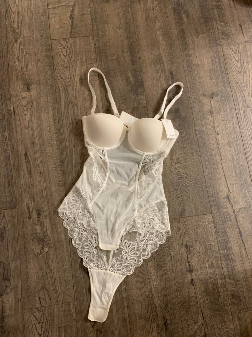 Le mystere lingerie bodysuit sleepwear lace bra