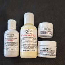 Kiehl's Skincare Set Of 4 Pieces