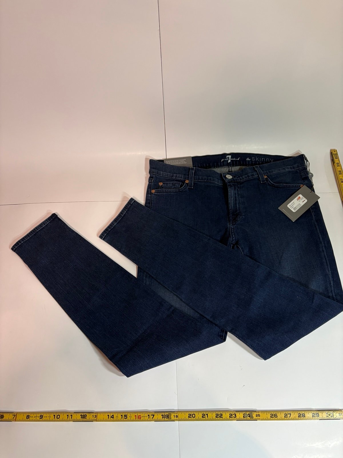 7 For All Mankind The Skinny Size 32 Blue Jeans - New 29”