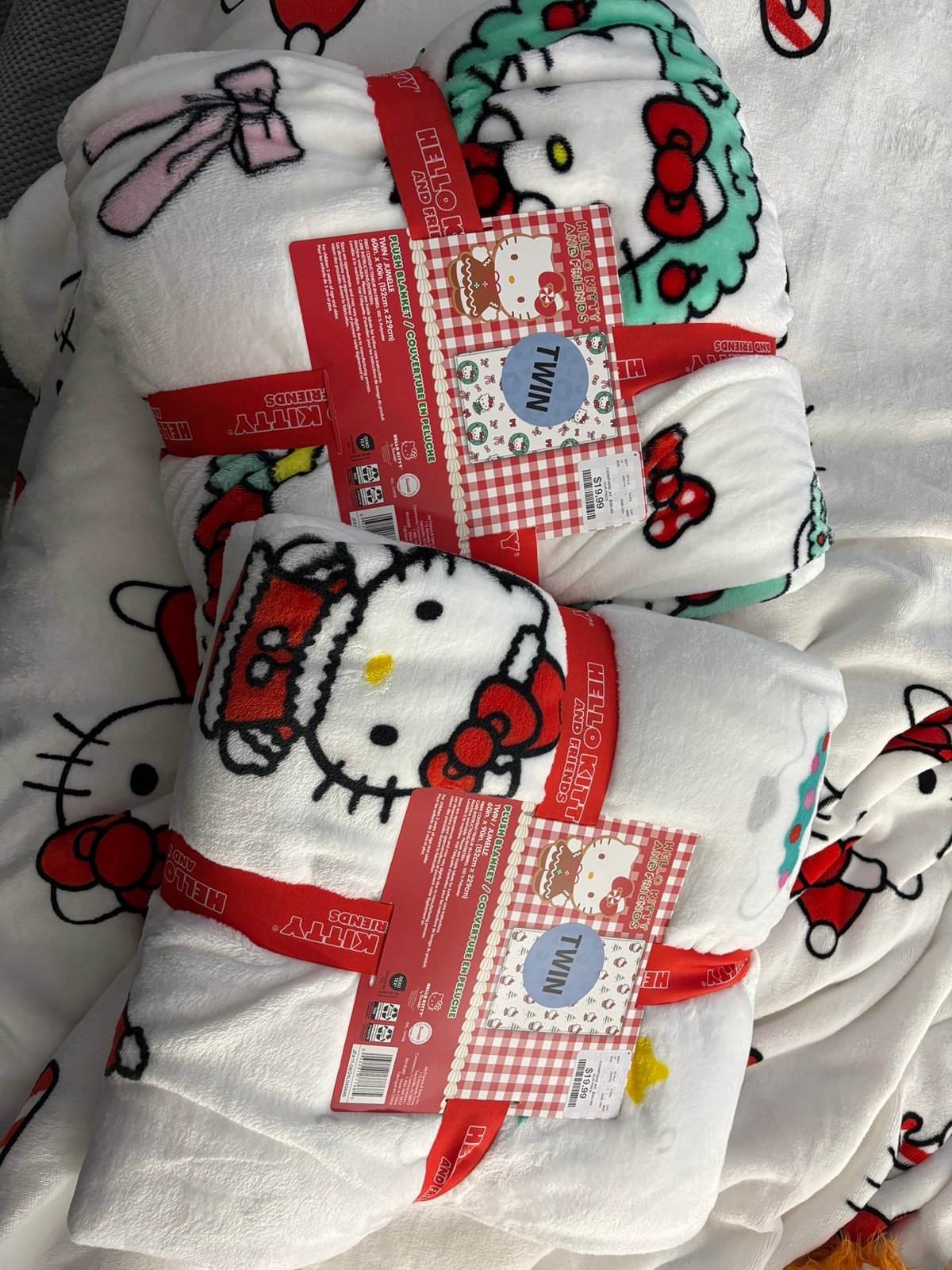 Hello Kitty blanket