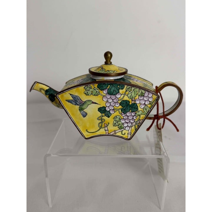 Kelvin Chen Mini Yellow Hummingbird Porcelain Curved Teapot Collectable