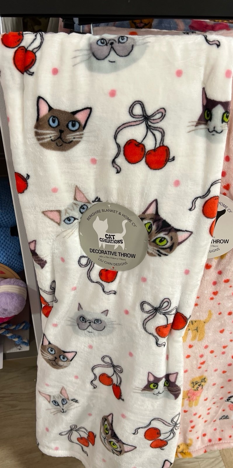 Lili chin valentine cherry / cats throw !