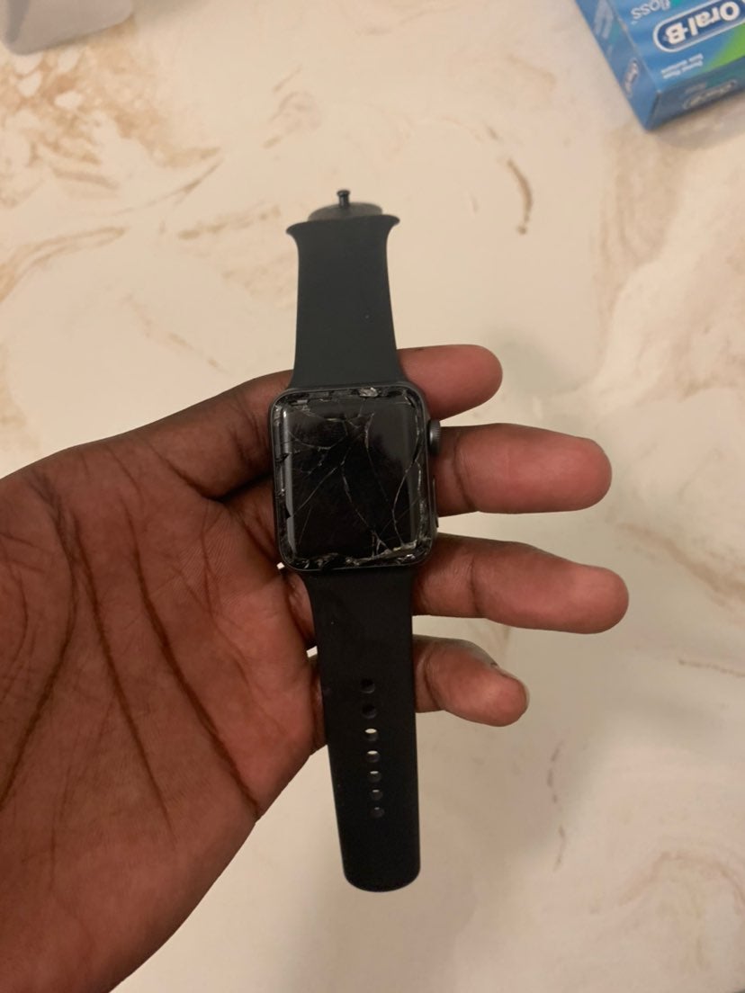 Apple Watch Series 3 38mm Aluminum