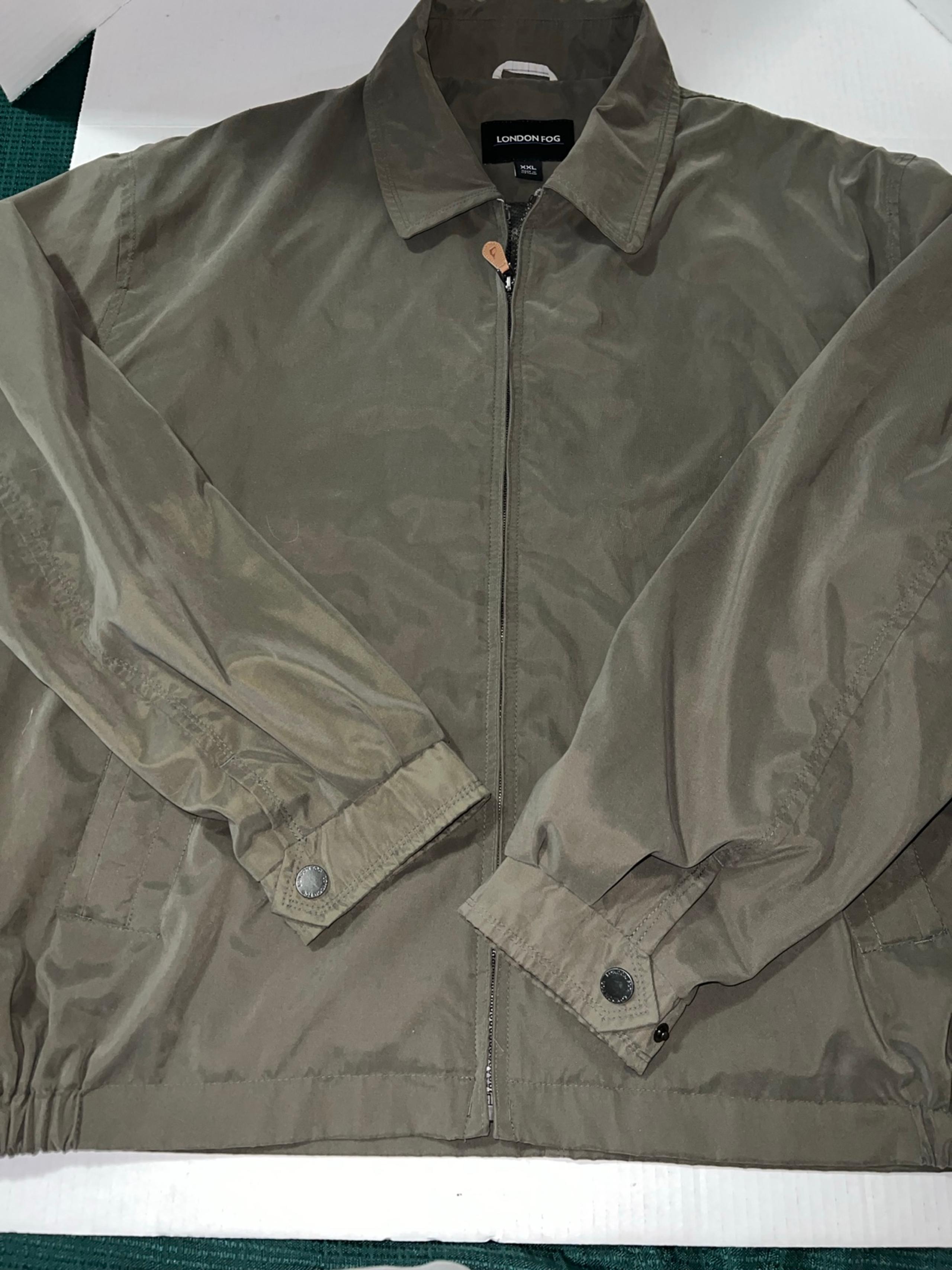 Men's Lightweight Jacket Size XXL Windbreaker Raincoat No Hood - London Fog