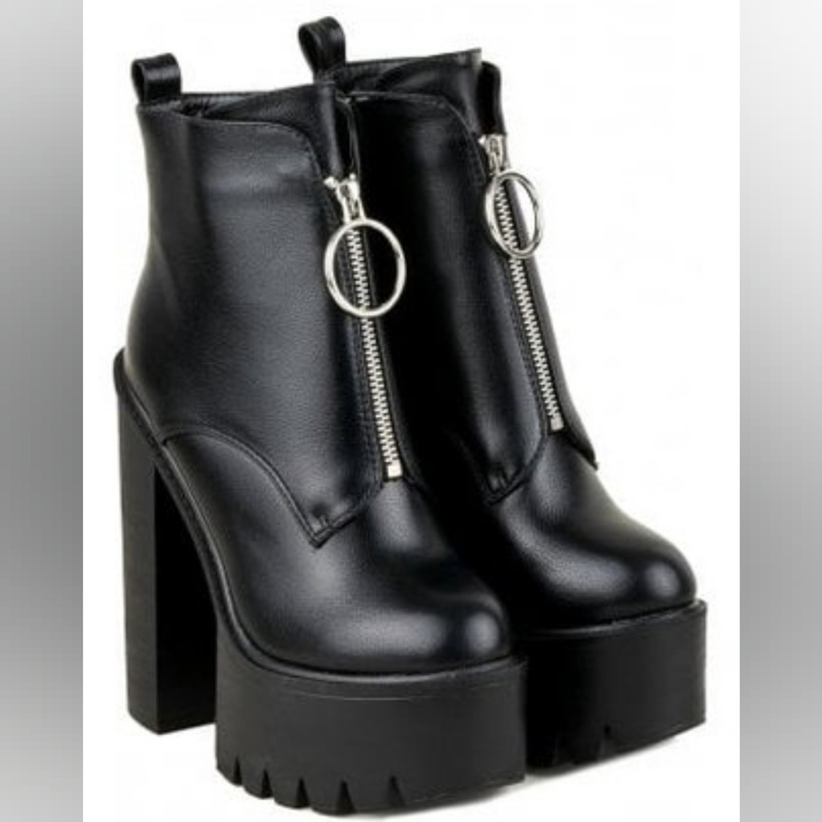 NEW Lamoda Dollskill ASOS O Ring Platform Sleek Black Zippered Heeled Boots S 10