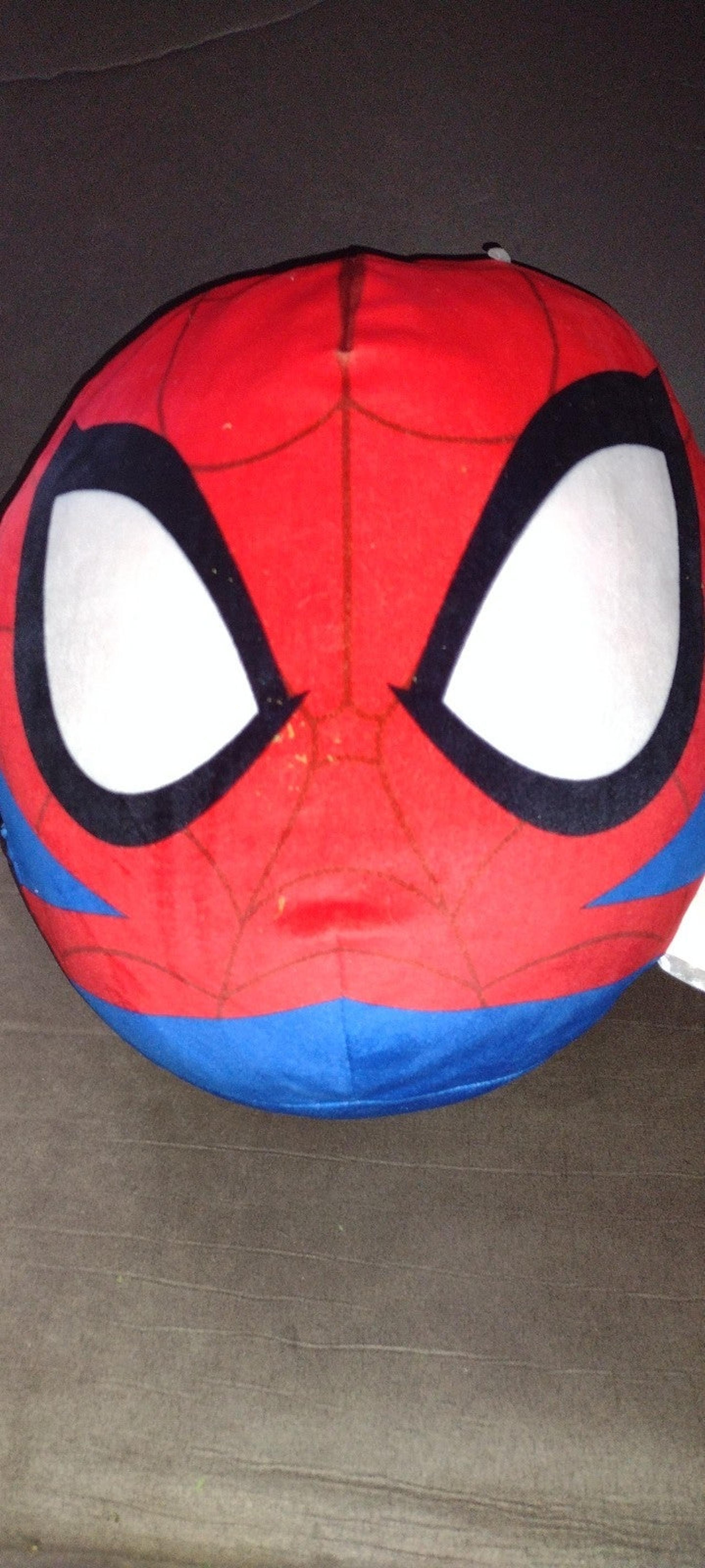 Spiderman squishmellow like pillow - Disney