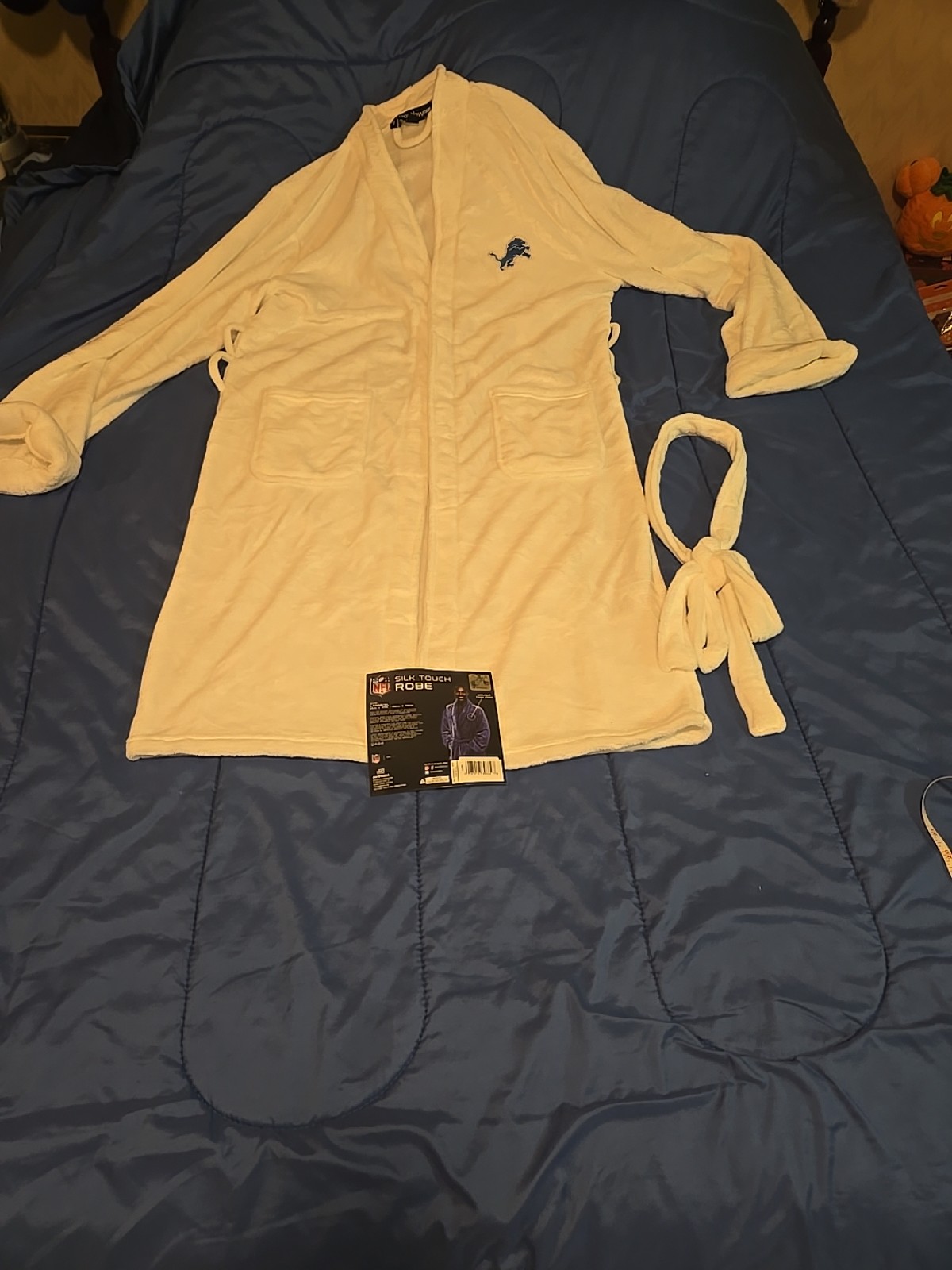 DETROIT LIONS SILK TOUCH ROBE