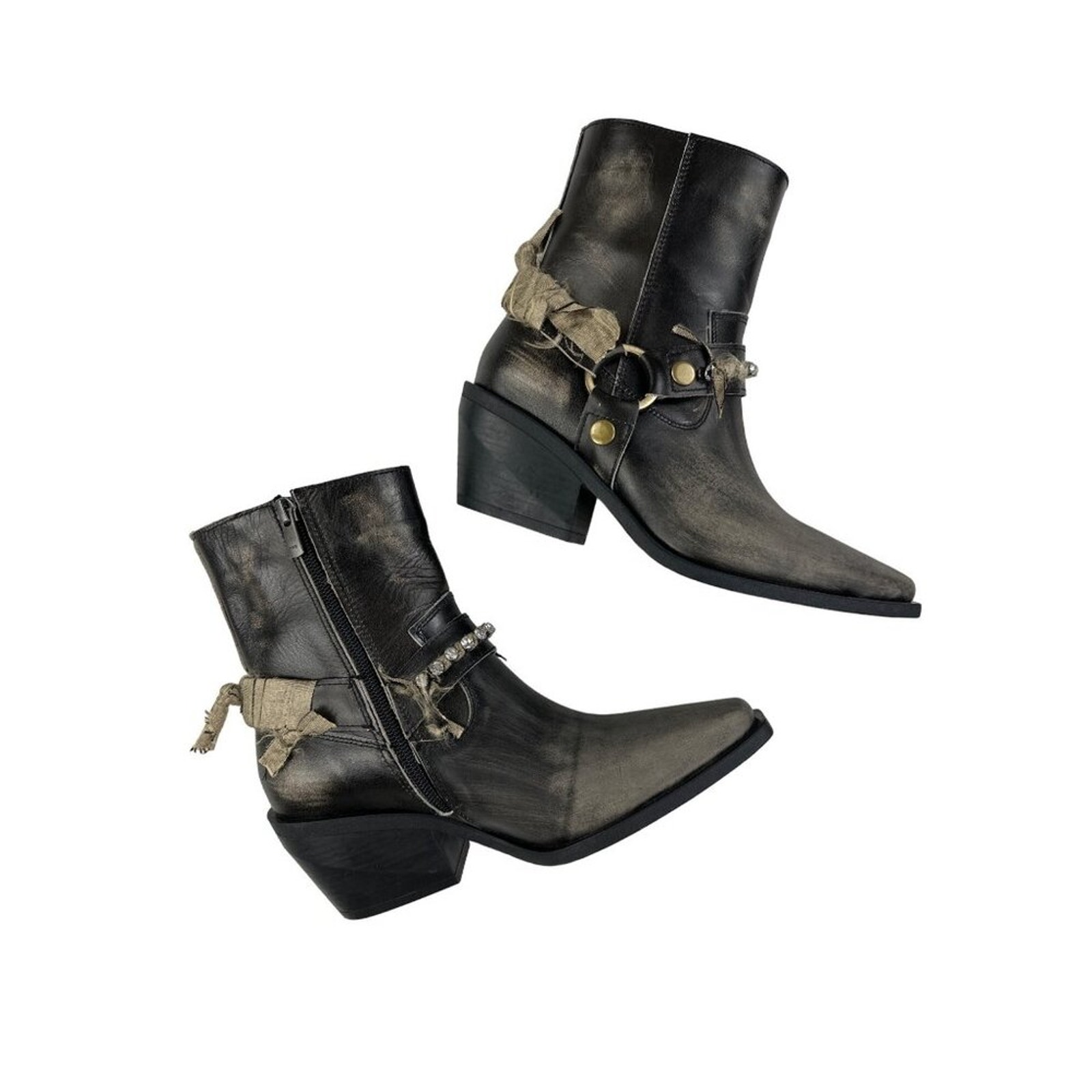 Steve Madden - Clyde Distressed Boots in Brown & Black