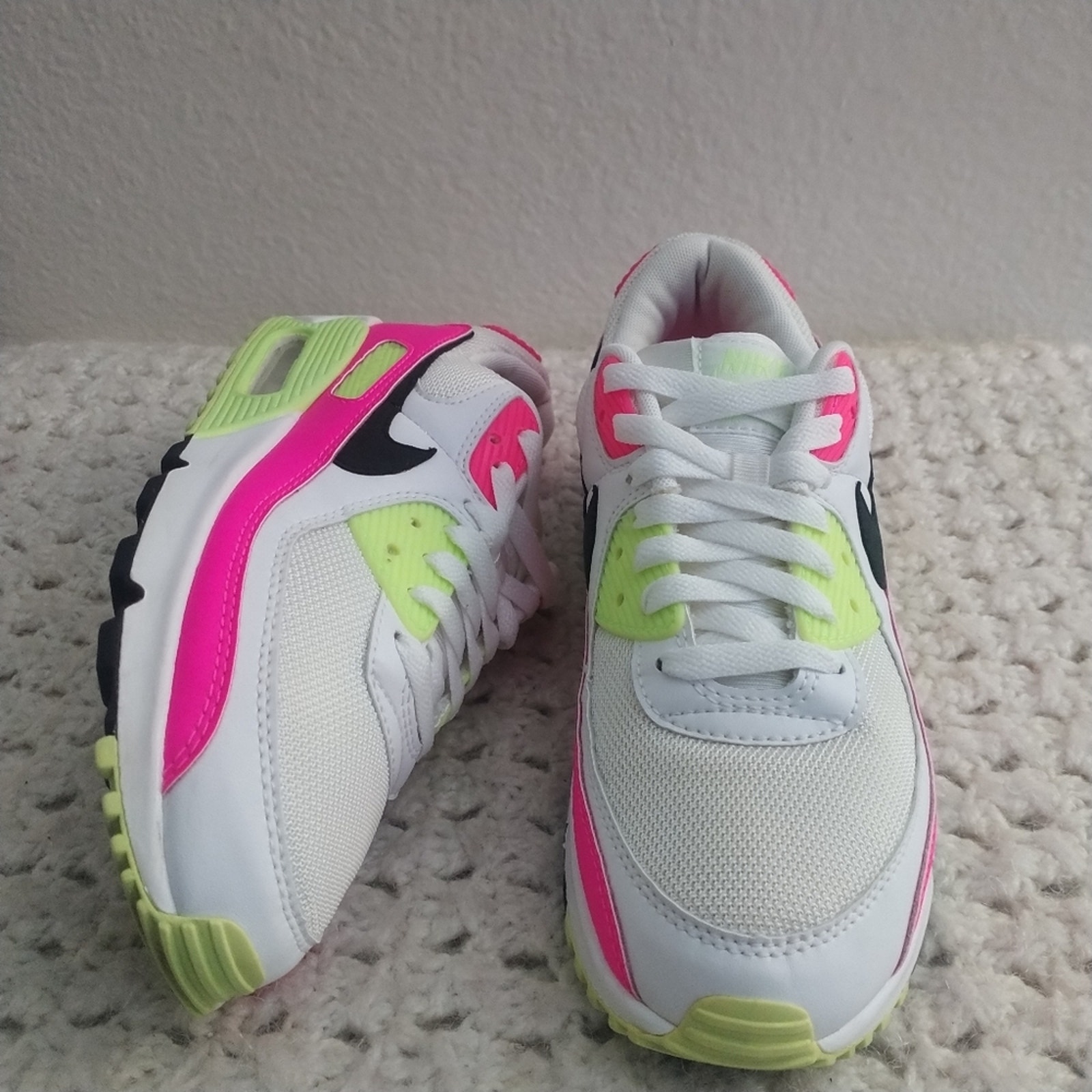 Nike Air Max 90 'Pink Volt' women size 9