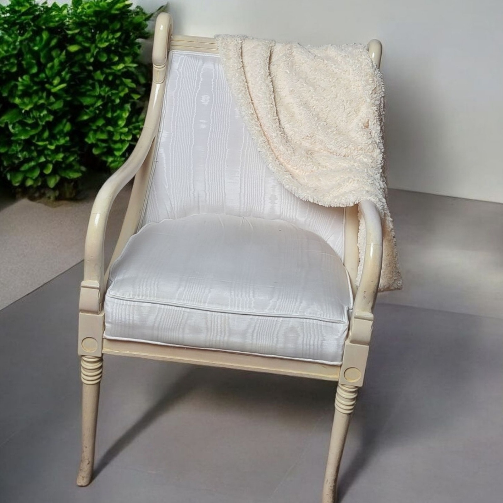 Soft Faux Fur Cream Throw Blanket