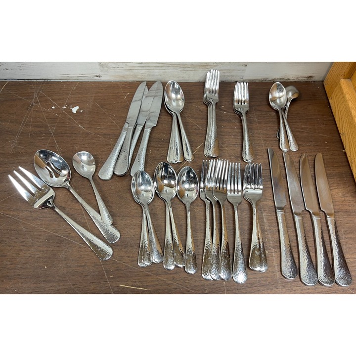 Reed & Barton Hammered Antique 18/10 Stainless Steel 43 Pcs. 5 Piece Service for