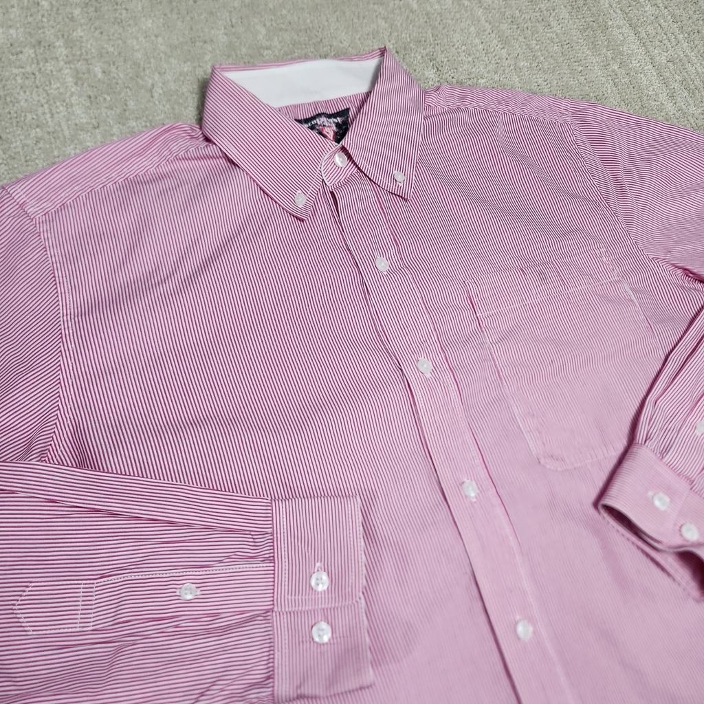 SCOTTeVEST Travel Shirt Men Medium TEC Button Down Zip Pockets Pink Stripe Tech