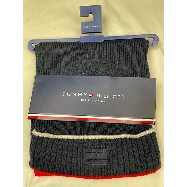 Tommy Hilfiger Men's Blue Scar and Hat Set One Size SKU 6049
