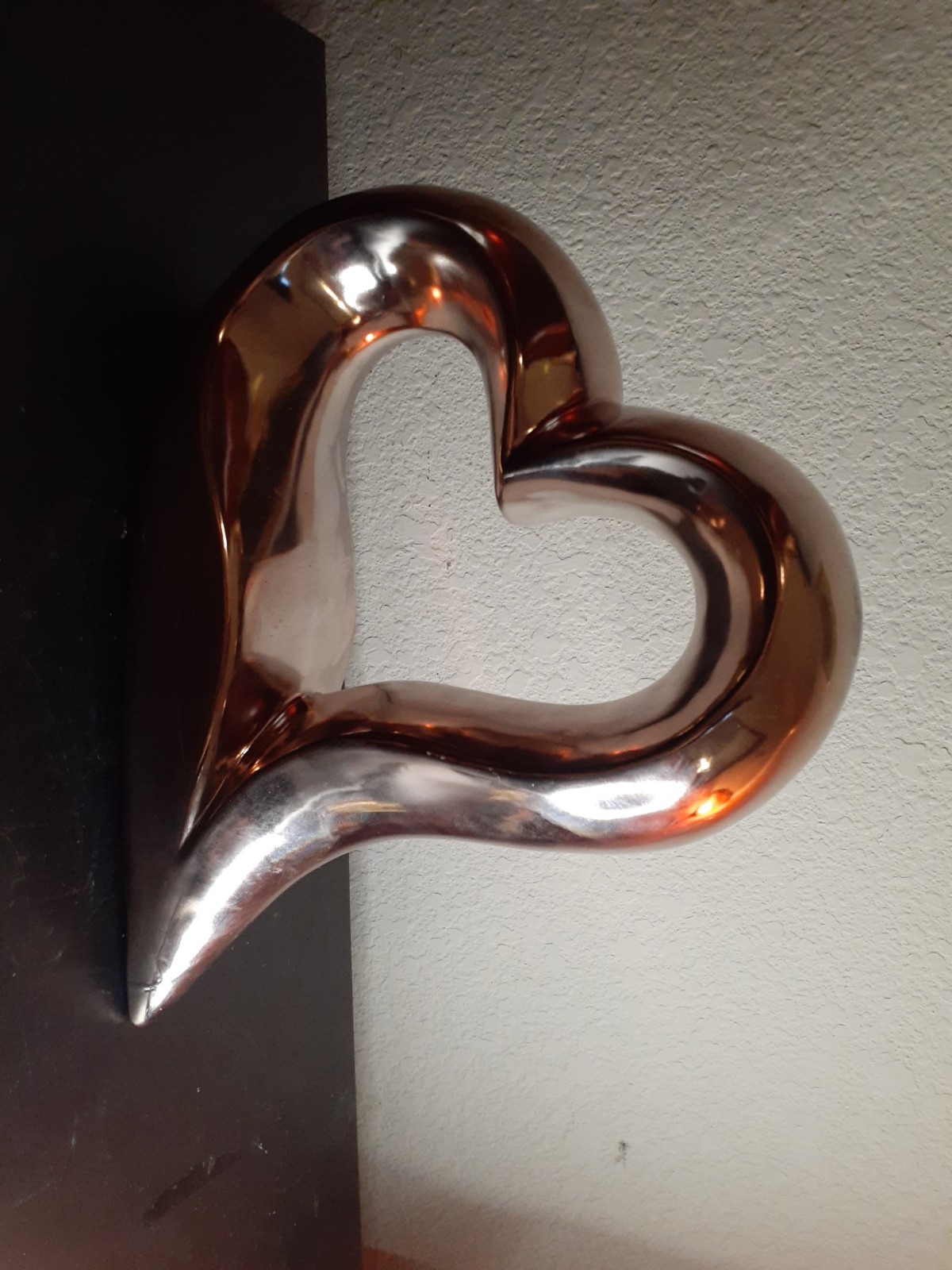 GORGEOUS NEW Z Gallerie 10 Rose Gold Glazed Ceramic Heart Sculpture.