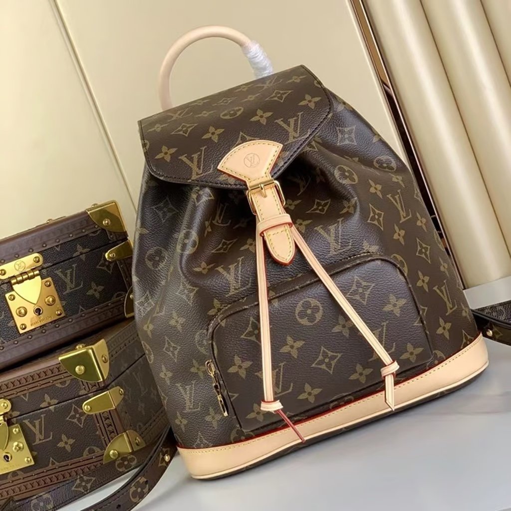 L/V Vintage backpack