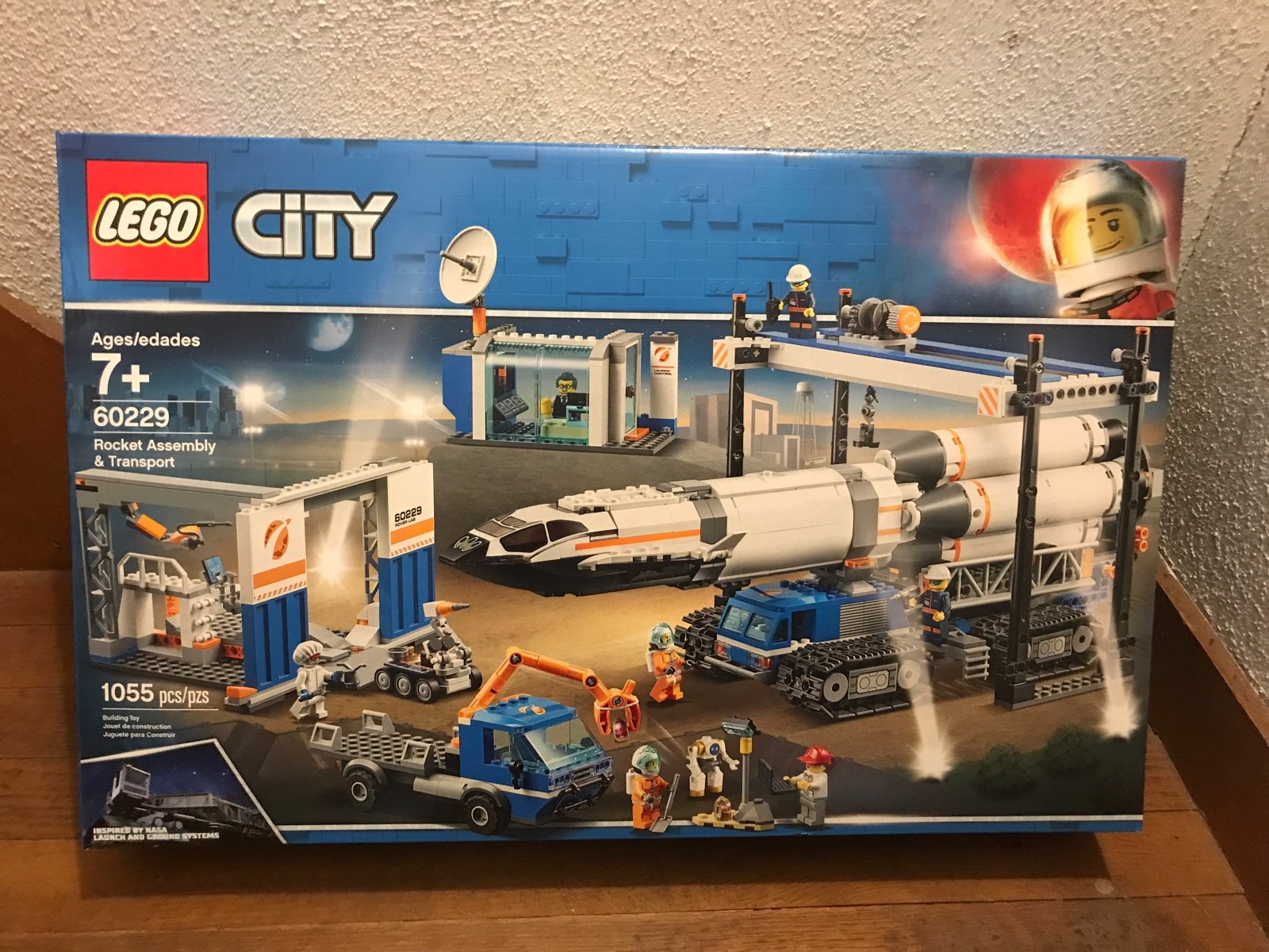 Lego City 60229 Rocket Assembly & Transport