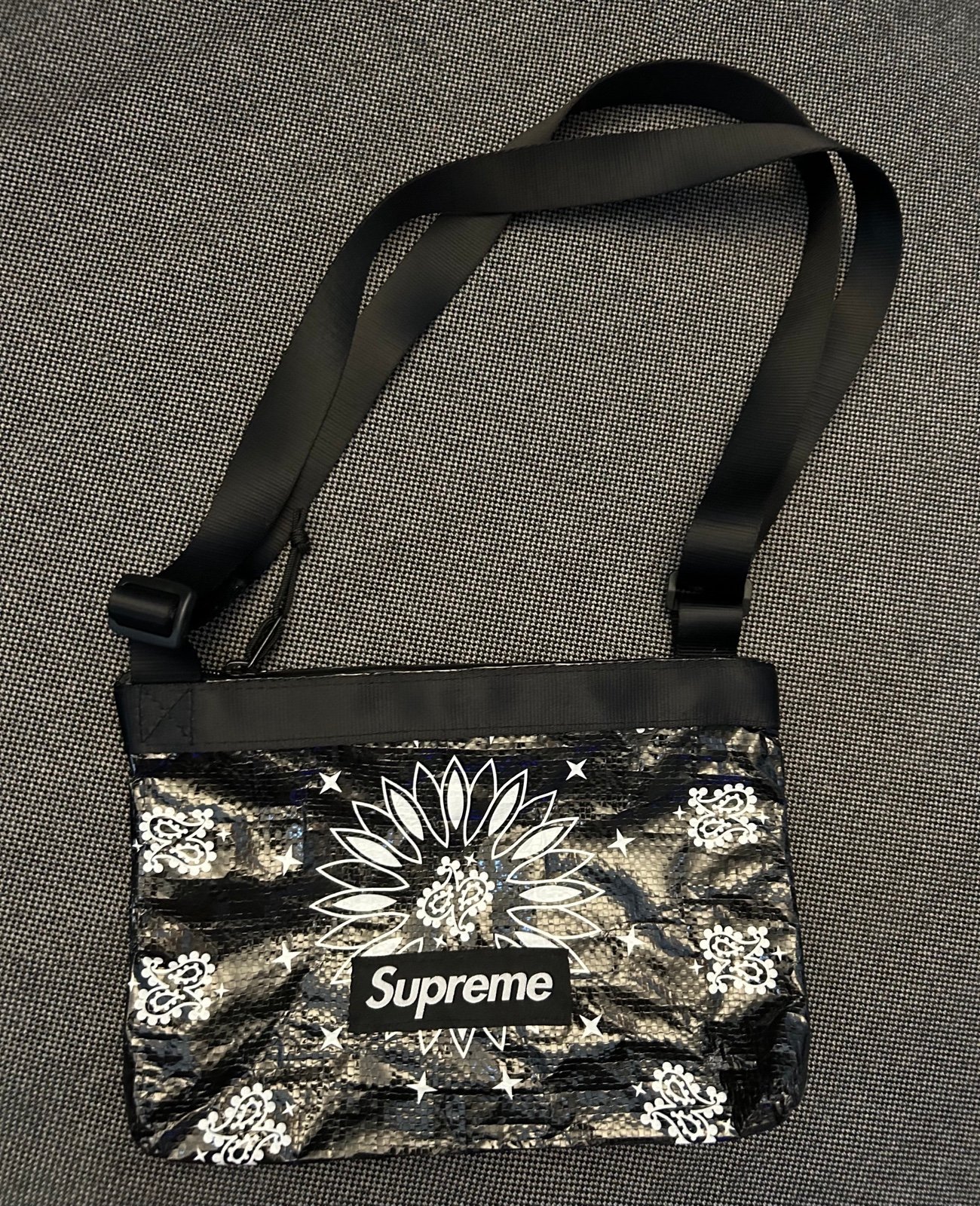 Supreme Bandana Tarp Side Bag Black