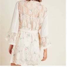 M/L Keepsake Lace Floral Tie Boho Hipster Hippie Art Deco Farm Embroidered Robe