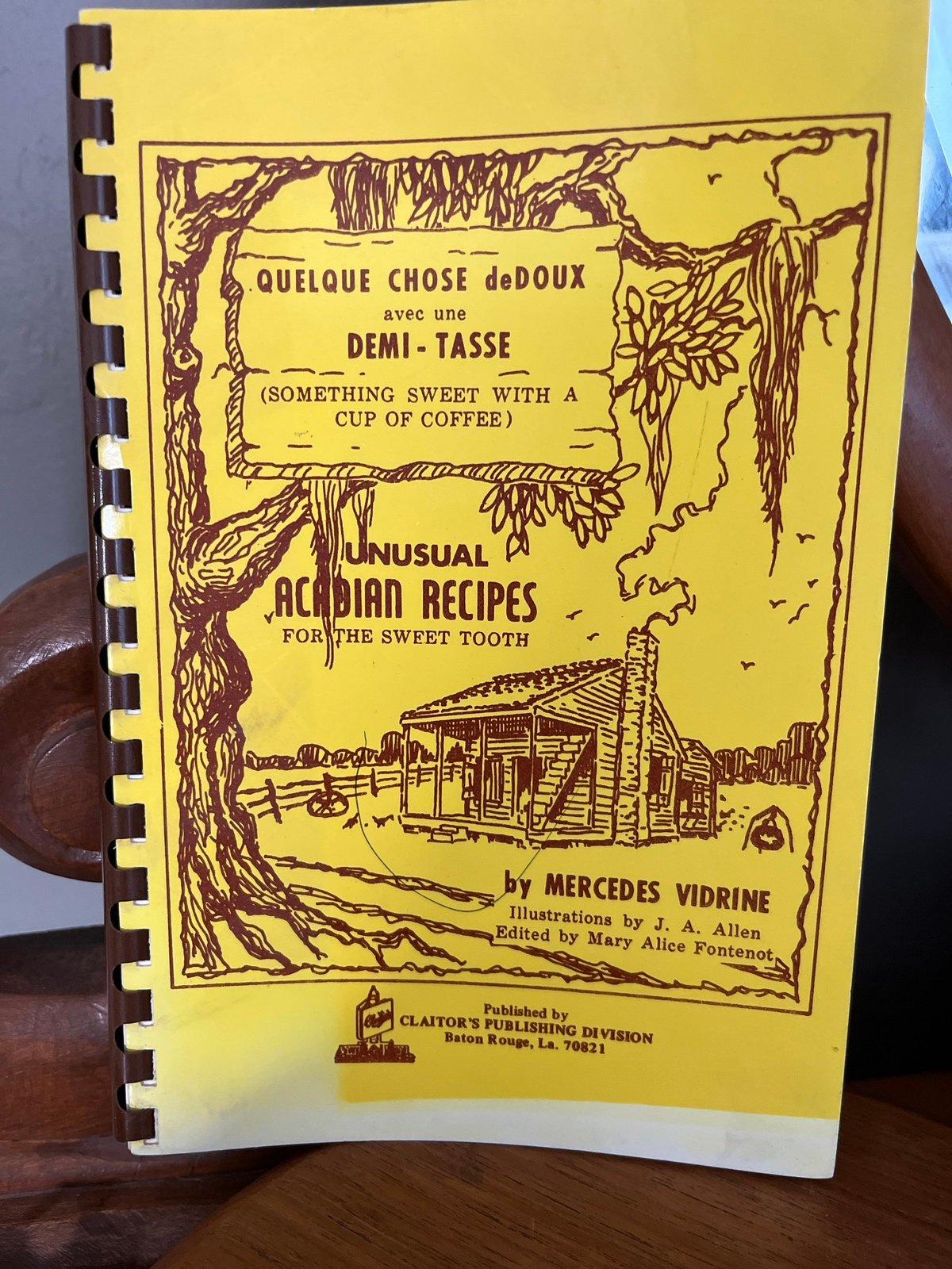 Quelque Chose deDoux ave une Demi-Tasse Cookbook
