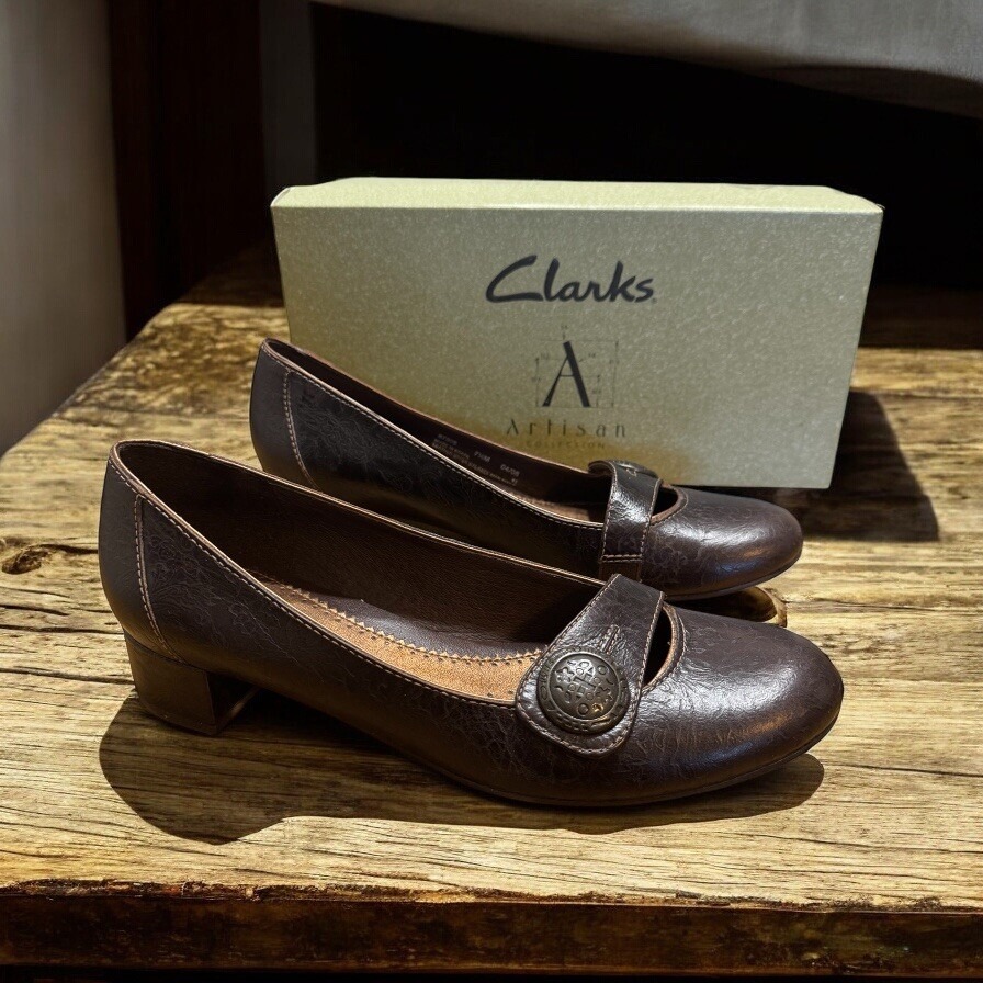 Clarks Artisan Brown Leather Heels Women's Size7.5 M Low Heel Casual Msrp100