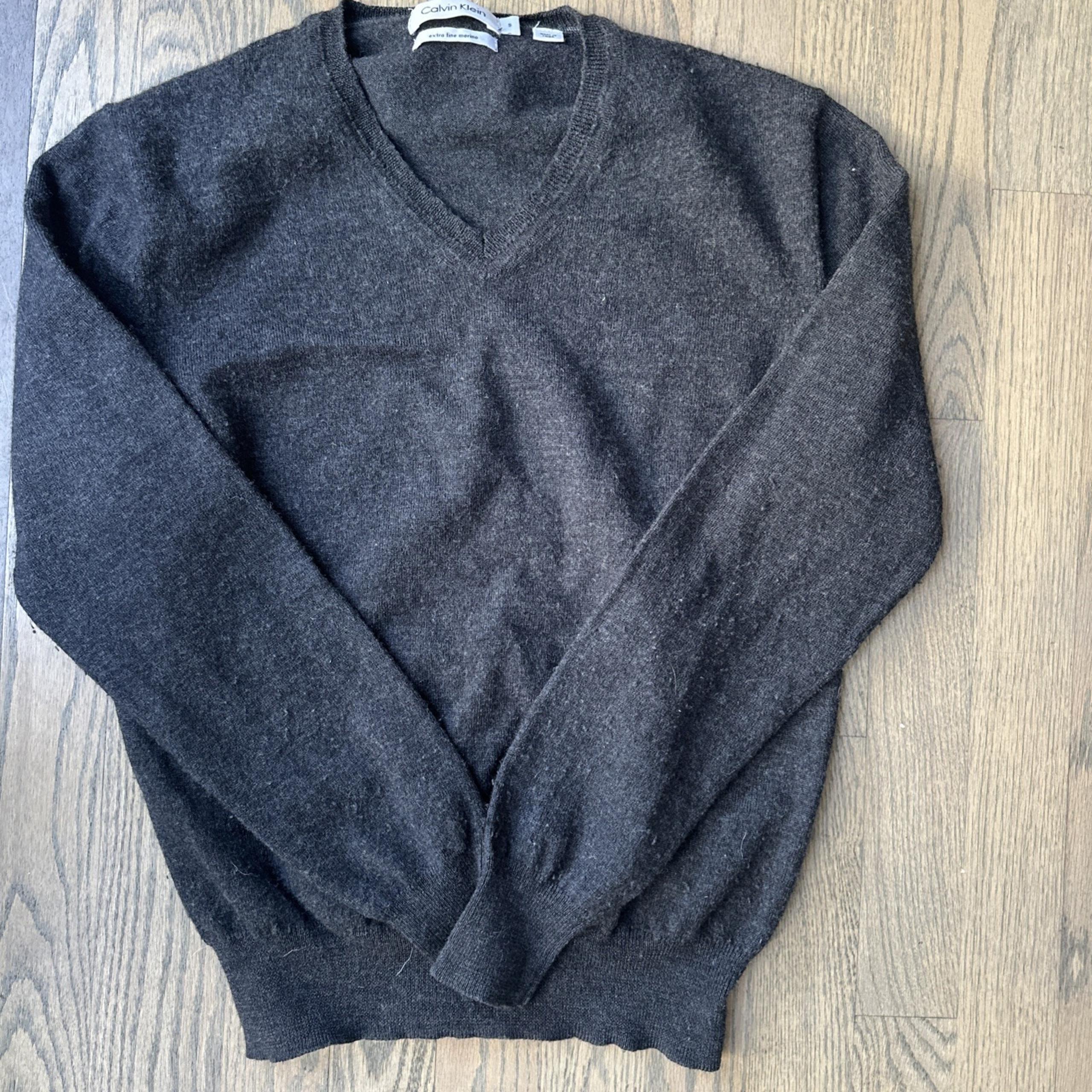 Calvin Klein V-Neck Sweater Mens Small Gray Extra Fine Merino Wool
